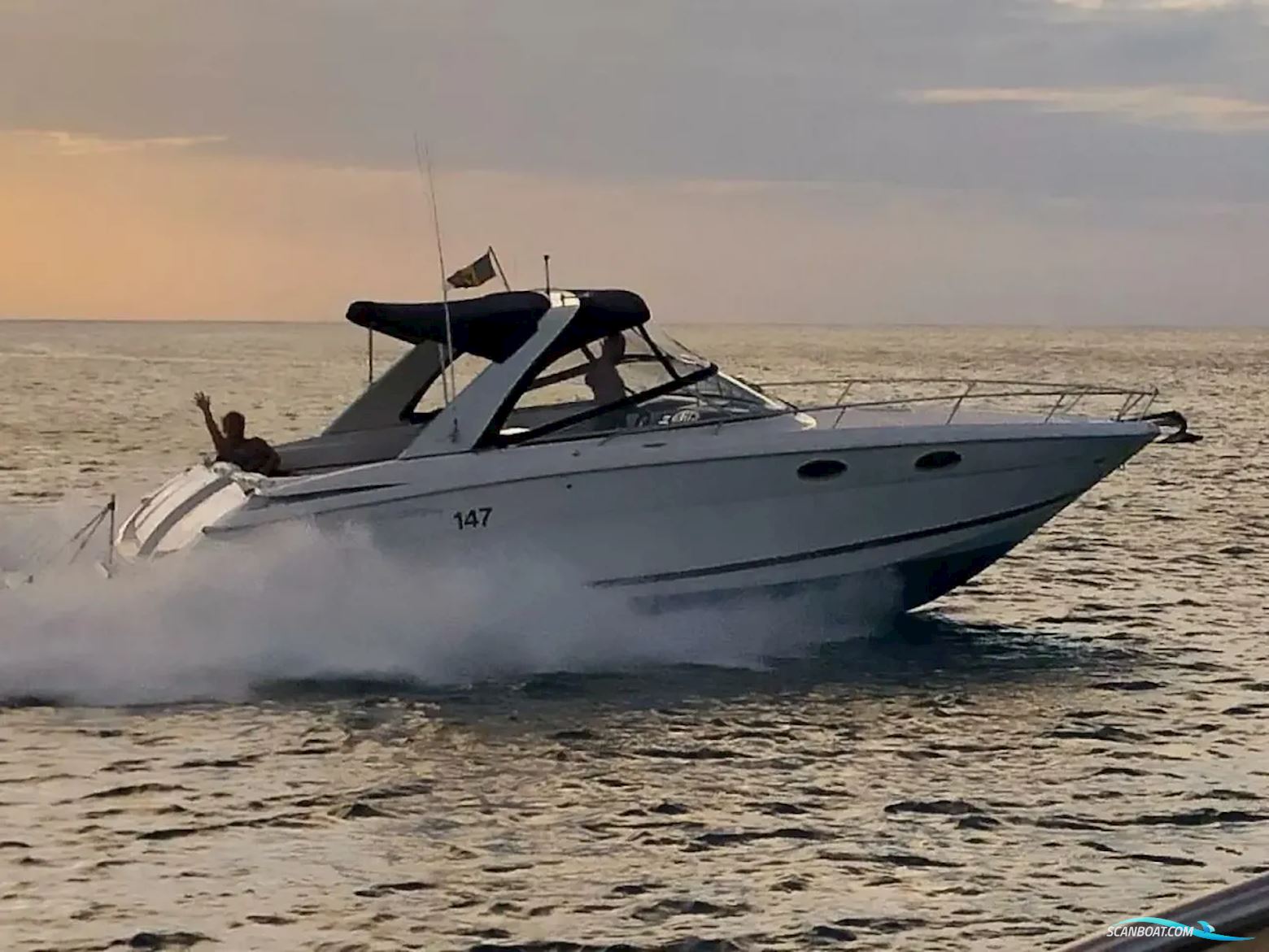 Regal 3360 Window Express Motorbåd 2011, med Volvo Penta motor, Ej oplyst