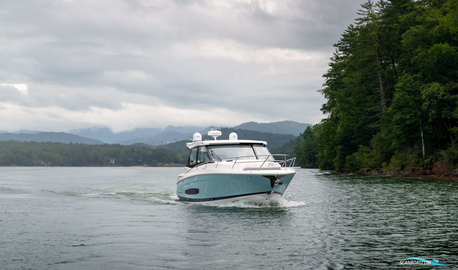 Regal 36 Grande Coupe