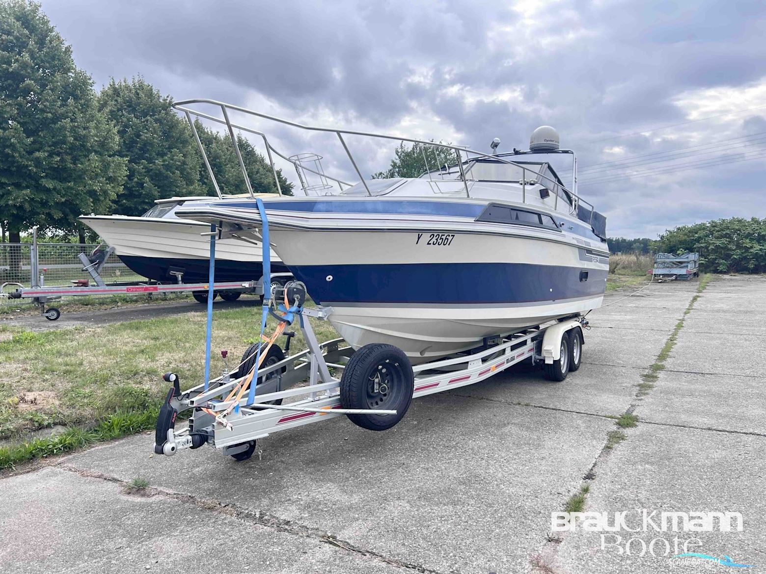 Regal Ambassador 255 XL