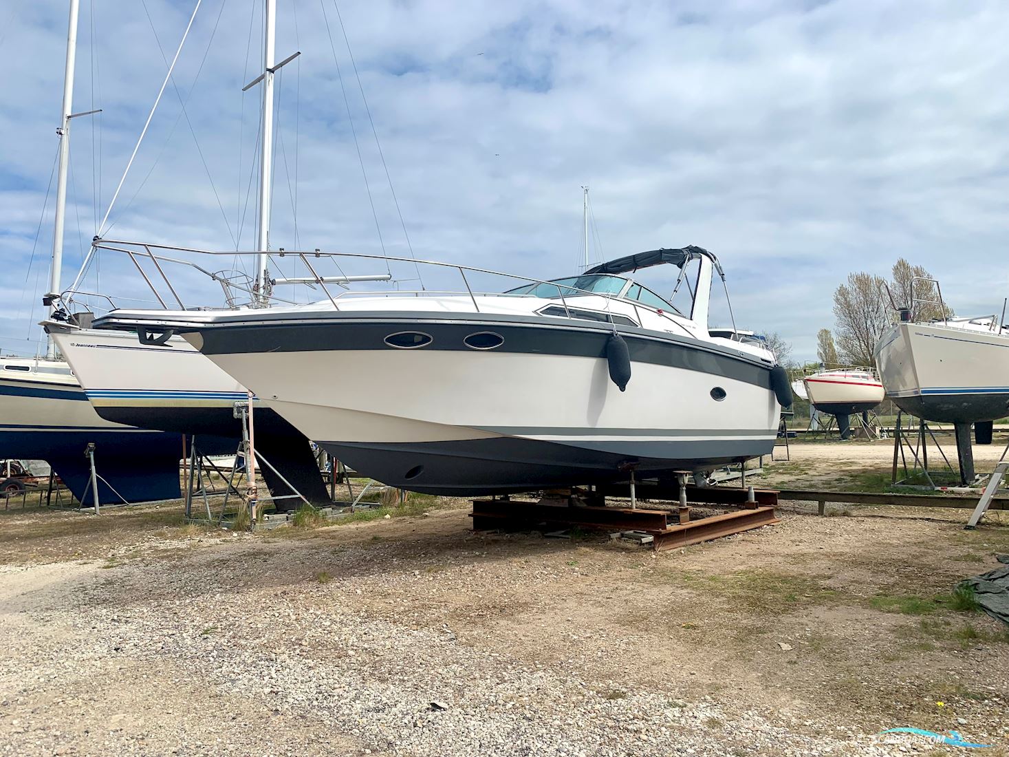 Regal Commodore 280