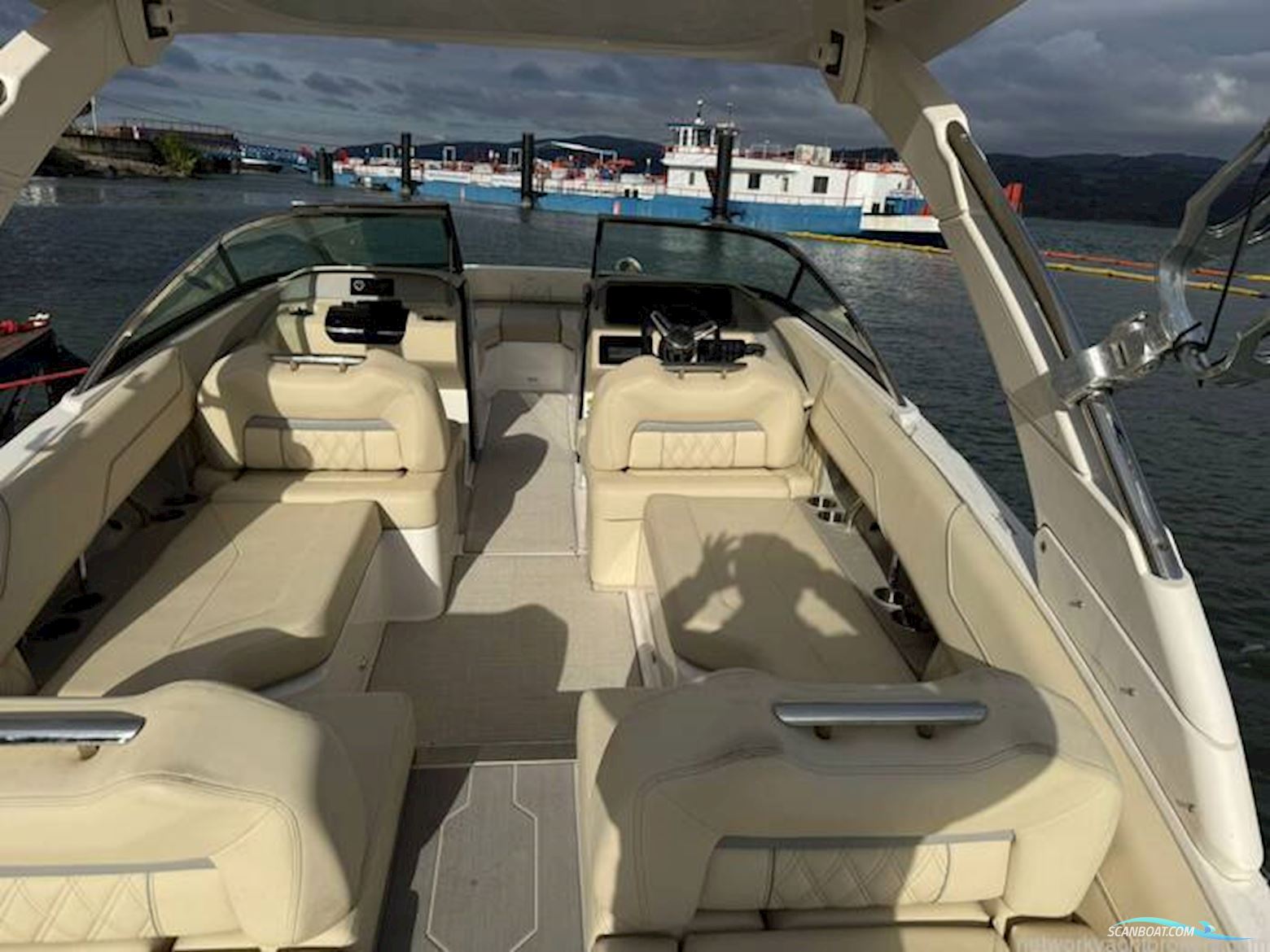 Regal LS4 Surf