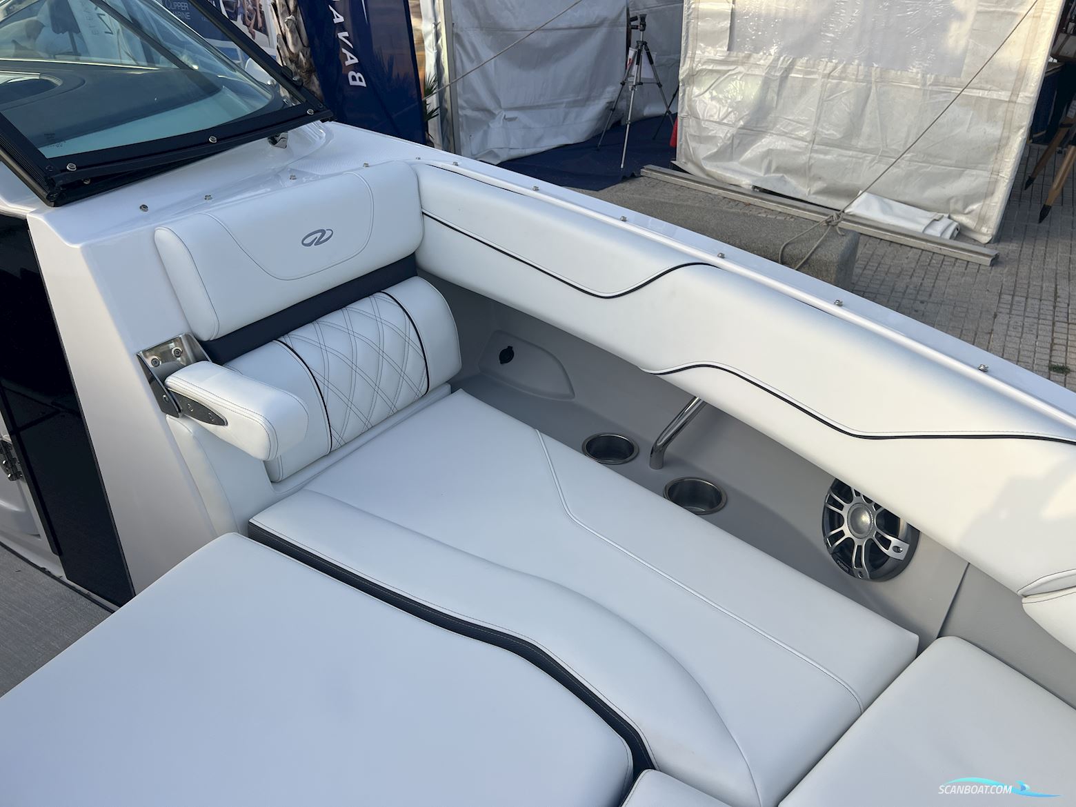 Regal LS6 Bowrider