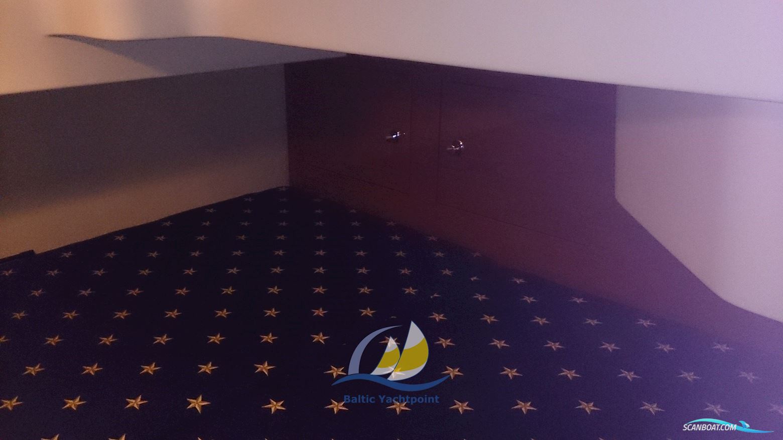 Regal Marine Regal 2665 Commodore Express