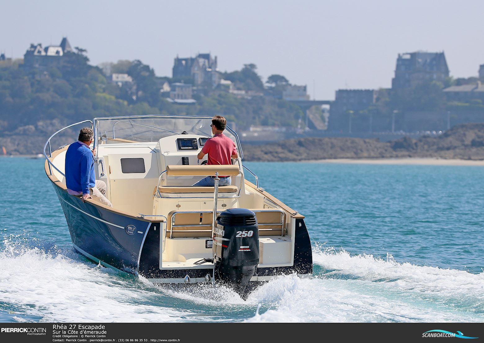 Rhéa 27 Escapade