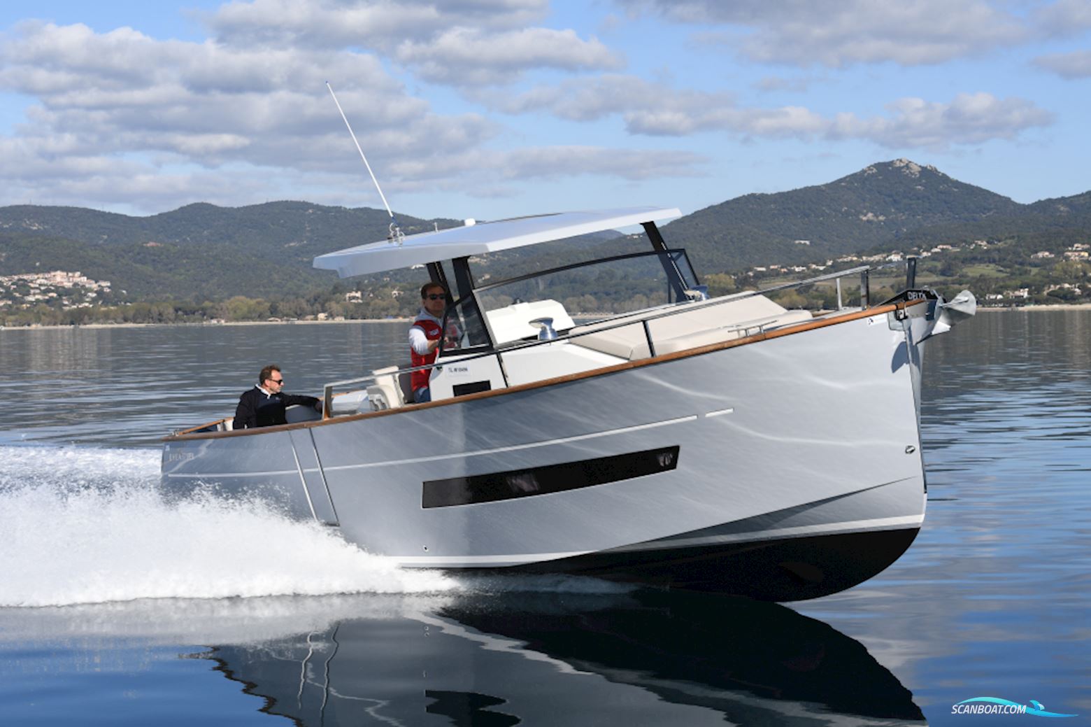 Rhea 32 Open Motorbåd 2025, Holland