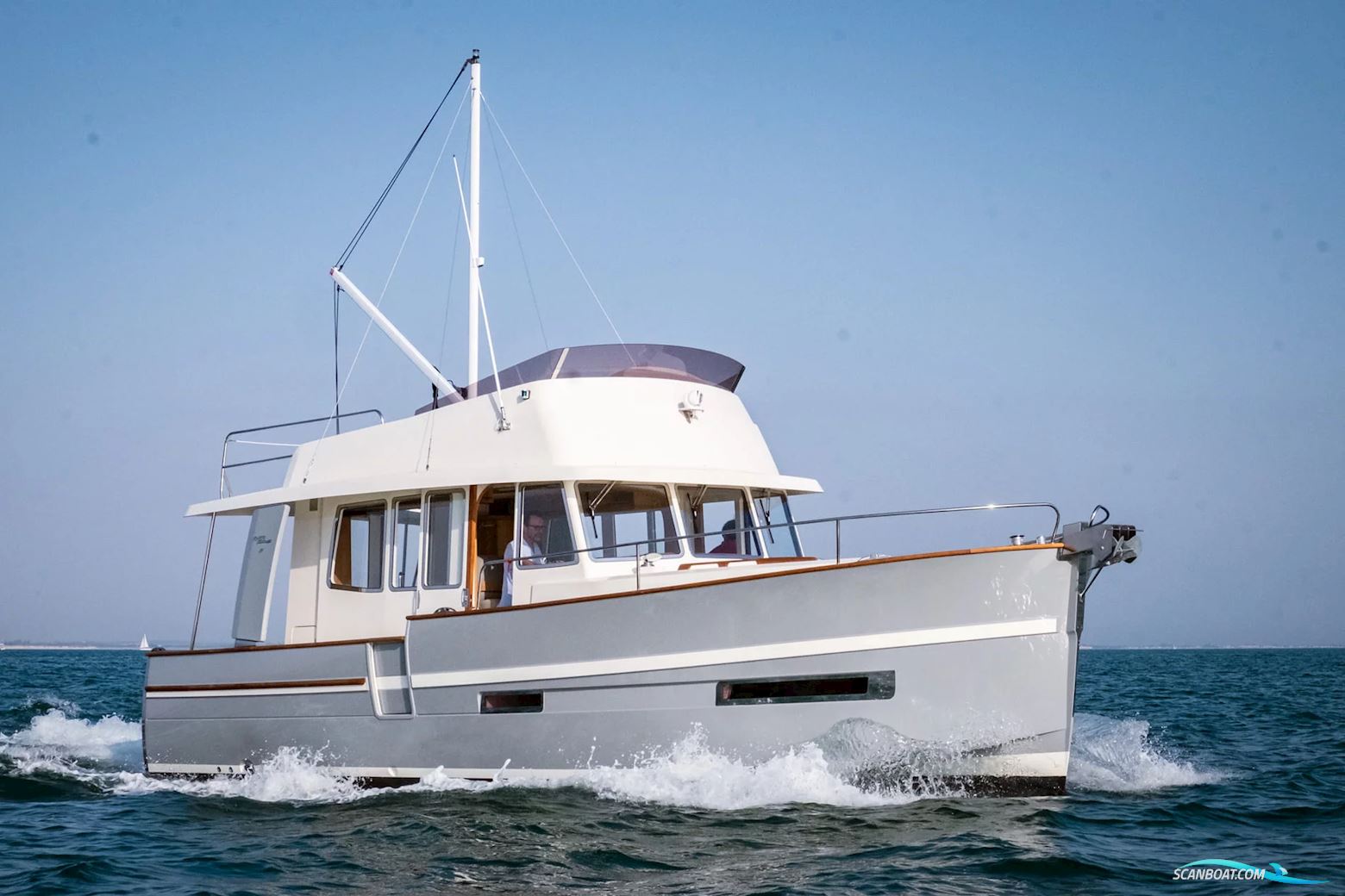 Rhea 34 Trawler - Preorder Fra