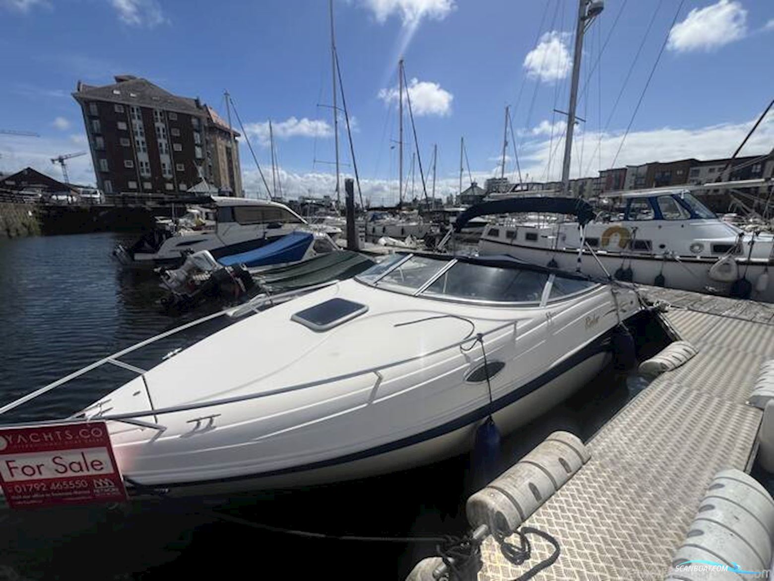 Rinker 232 Captiva