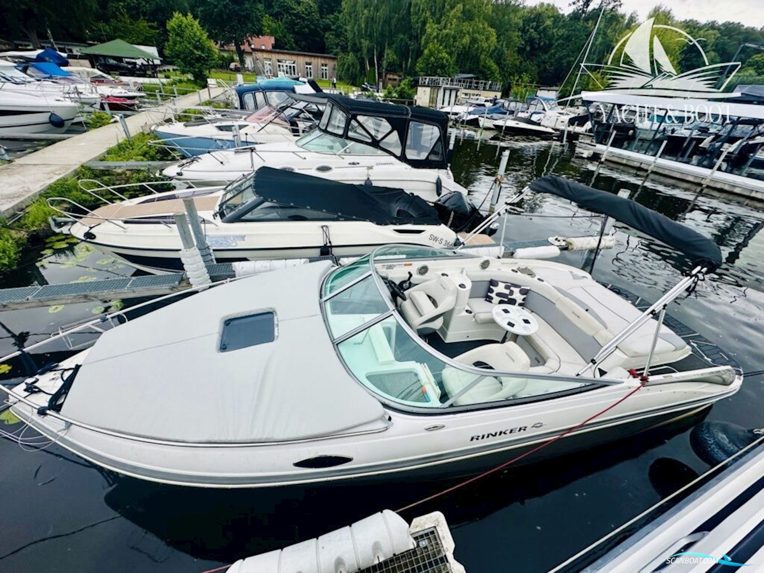 Rinker 246 Captiva