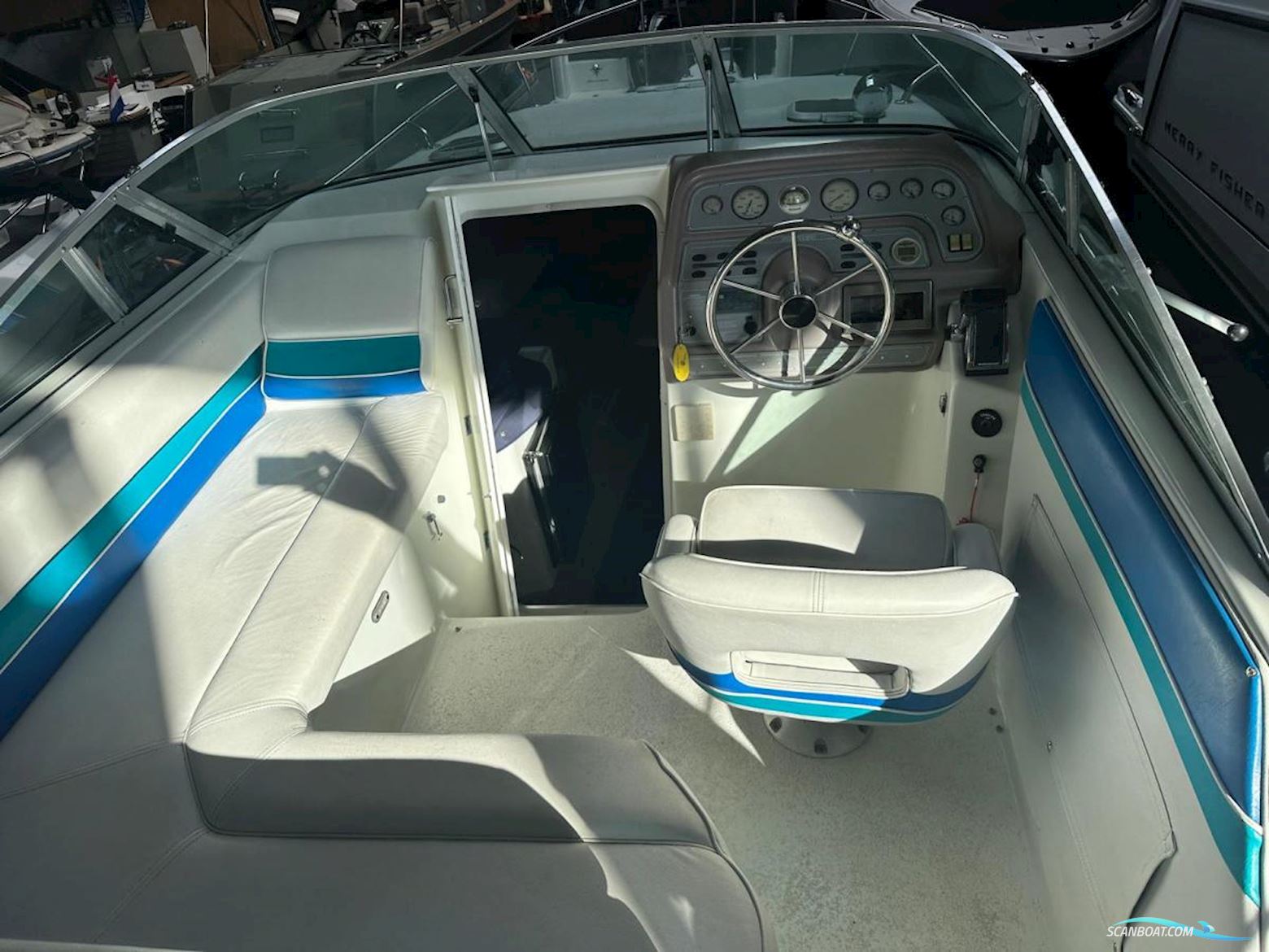 Rinker 260 FIESTA FEE