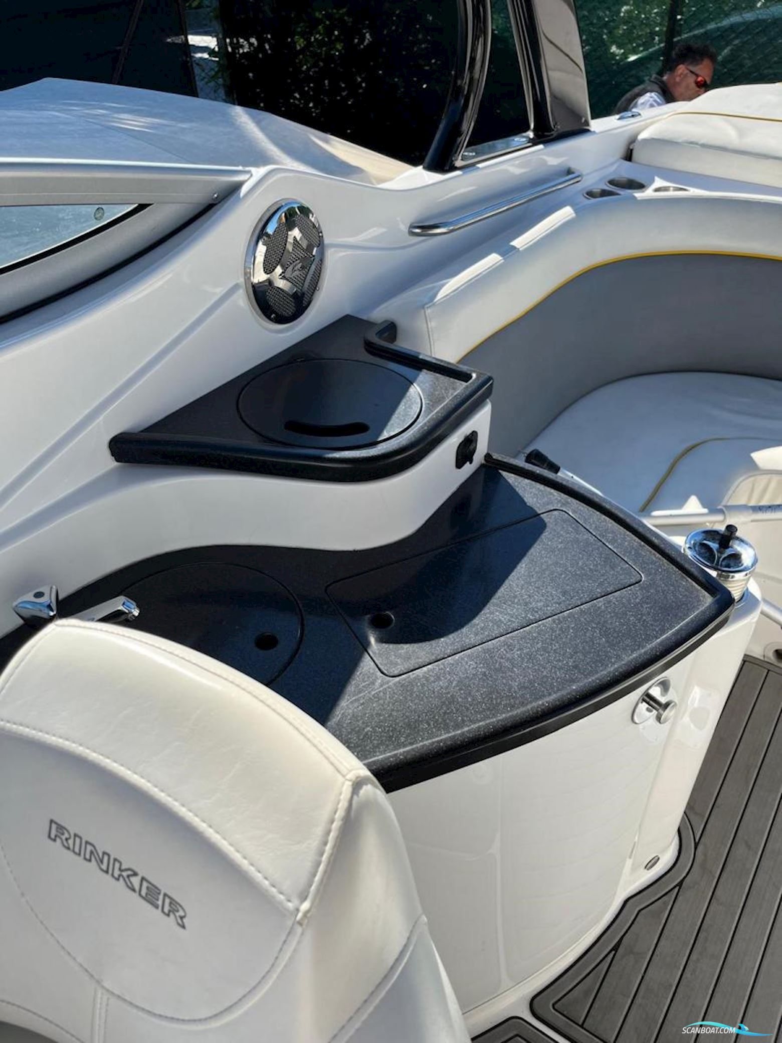 Rinker 276 Captiva