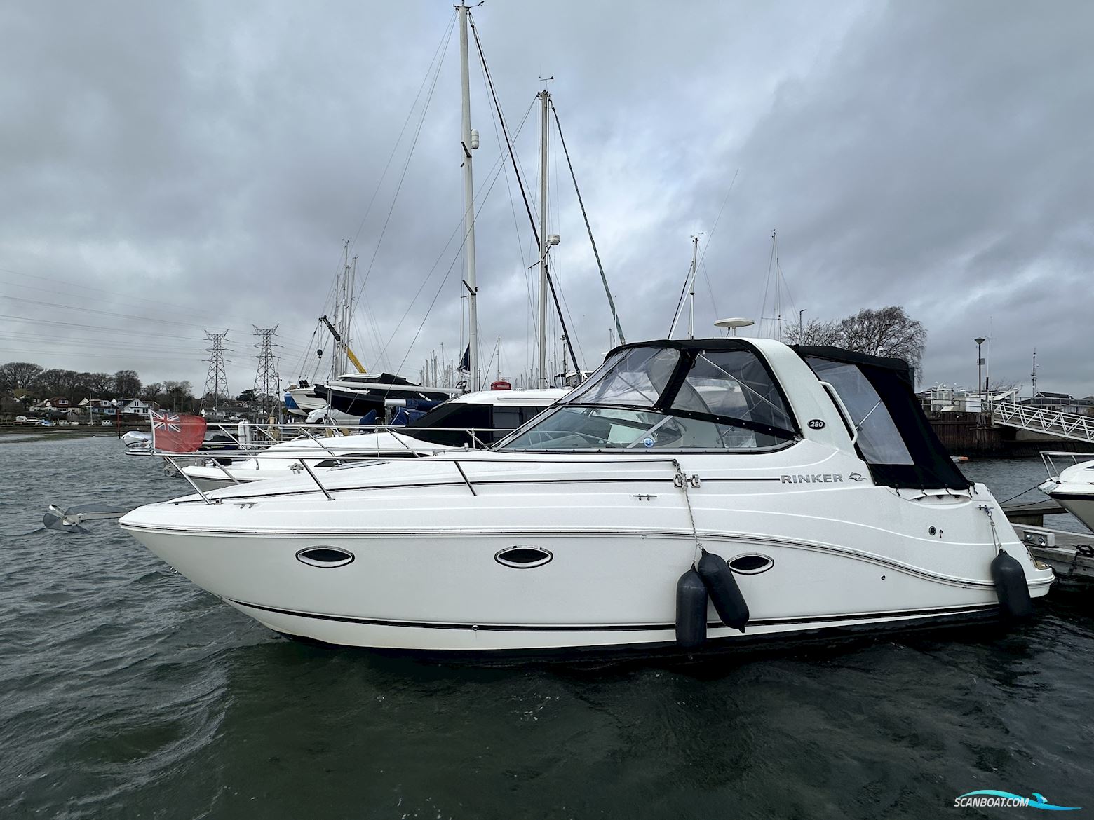 Rinker 280 Cabin Cruiser