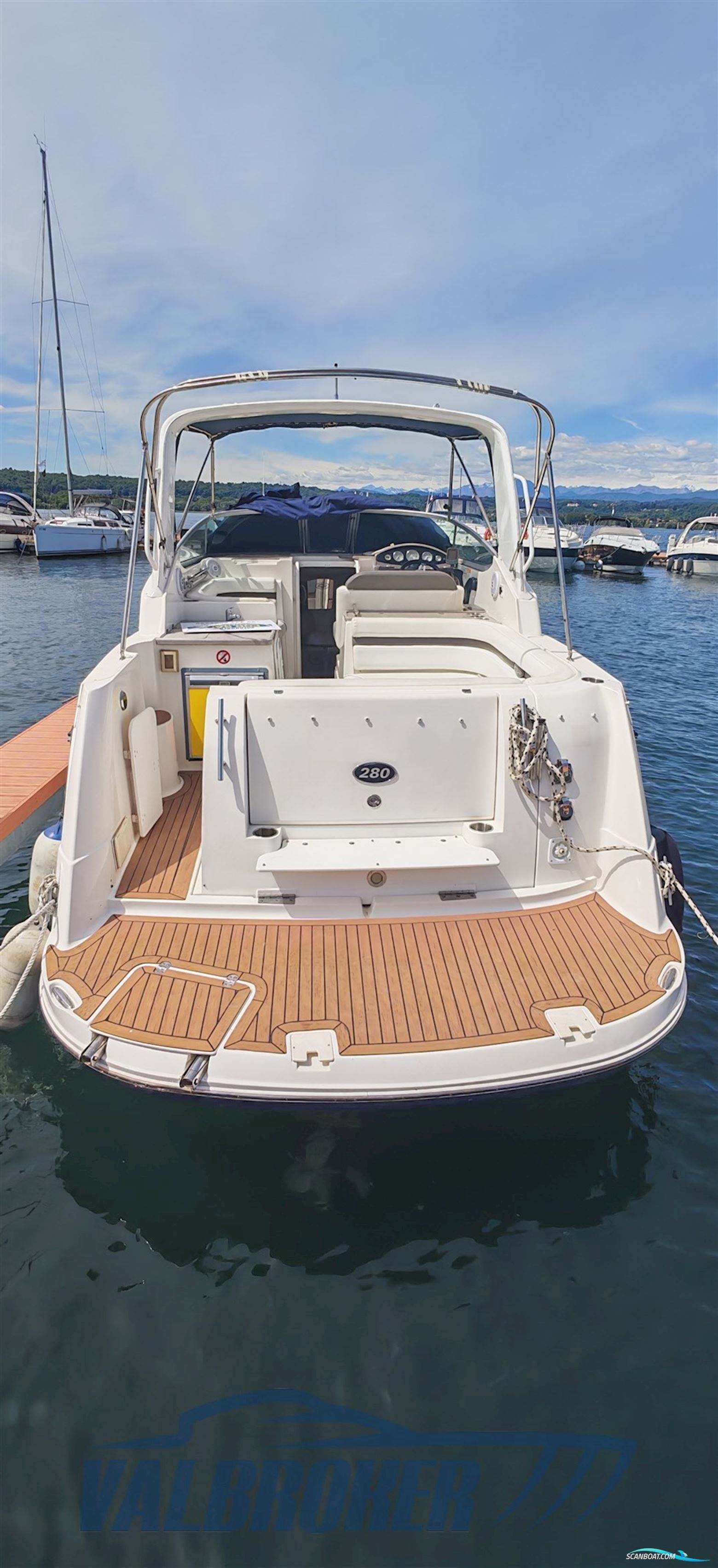 Rinker 280