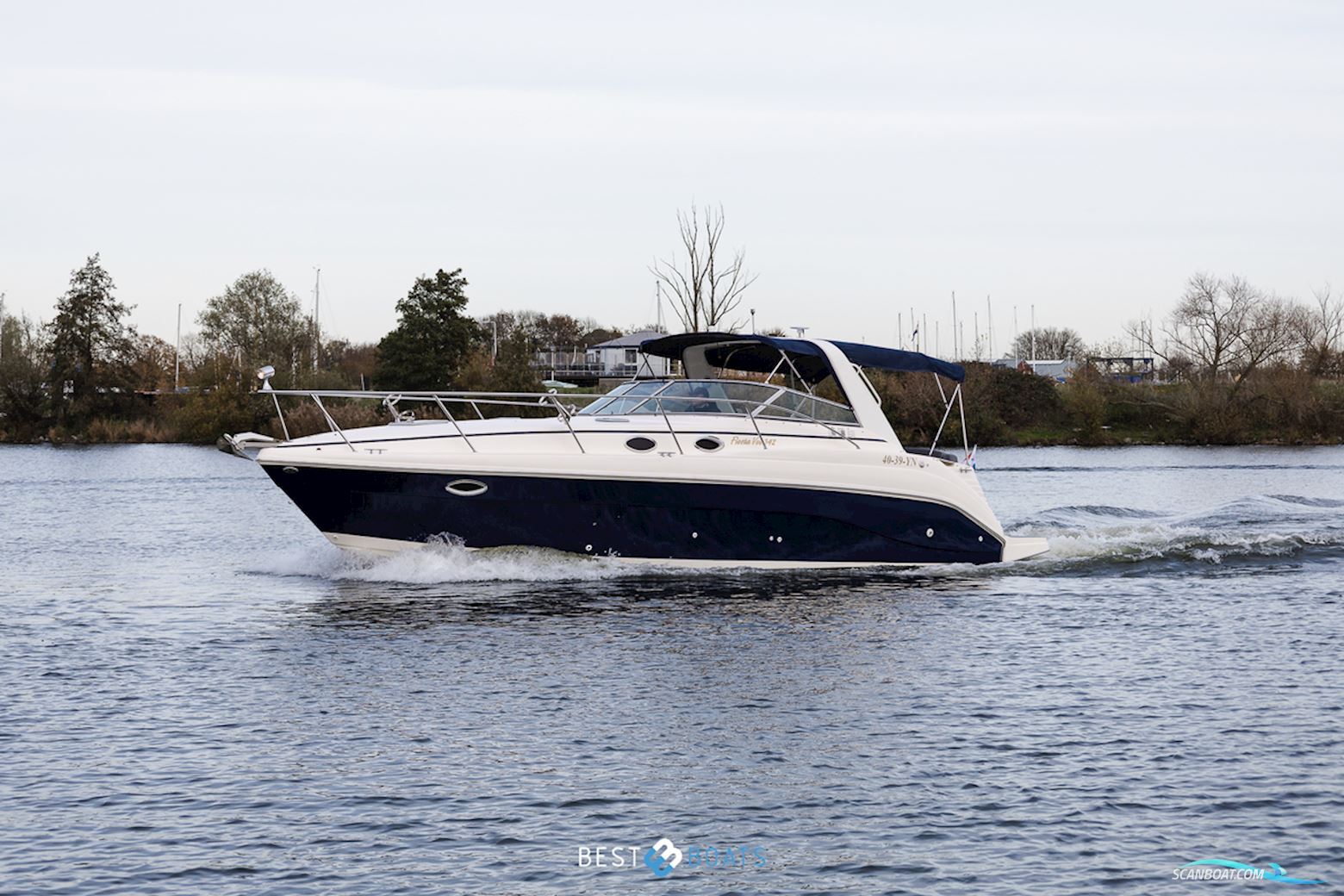 Rinker 342 Fiesta Vee