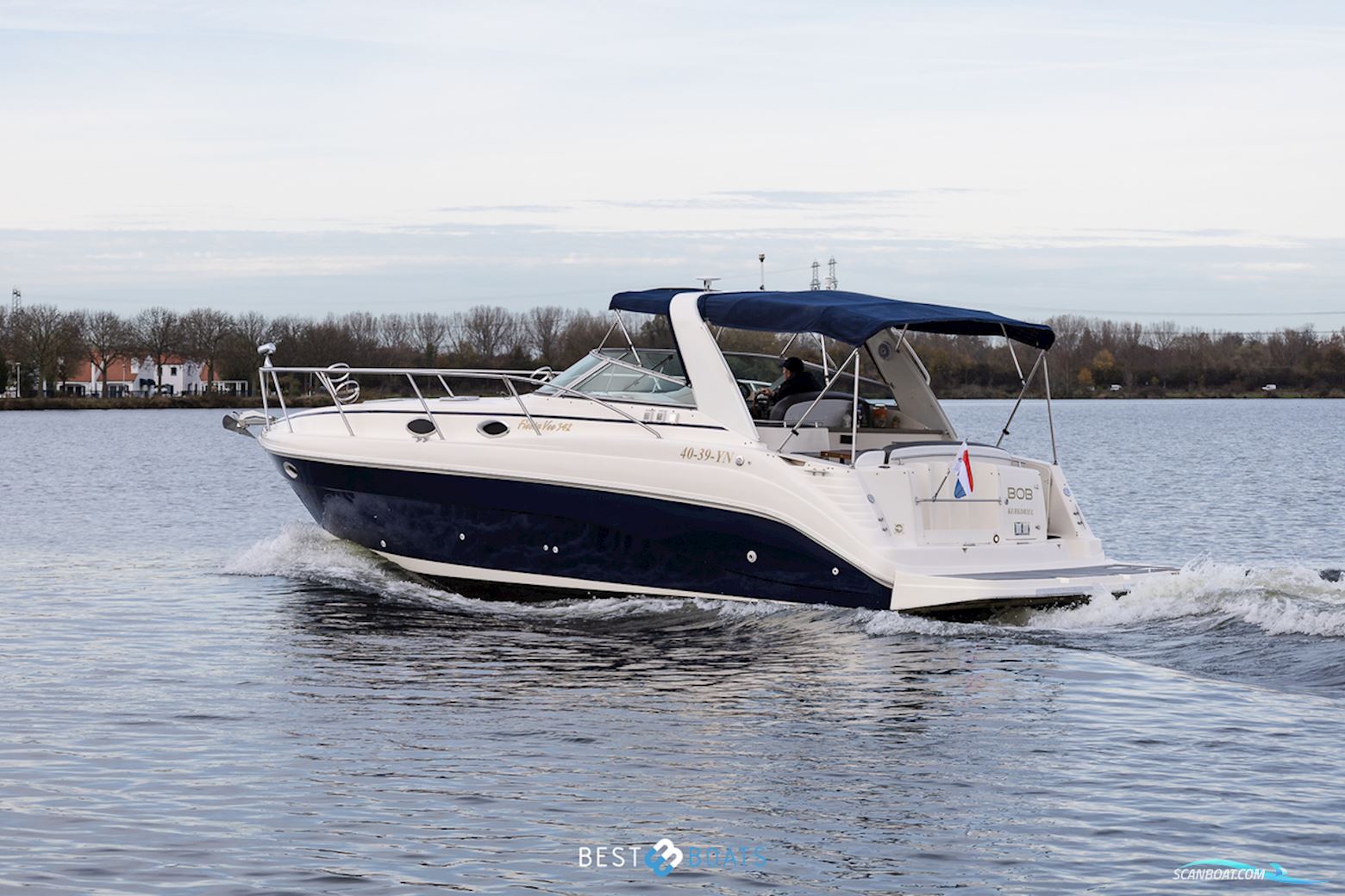 Rinker 342 Fiesta Vee