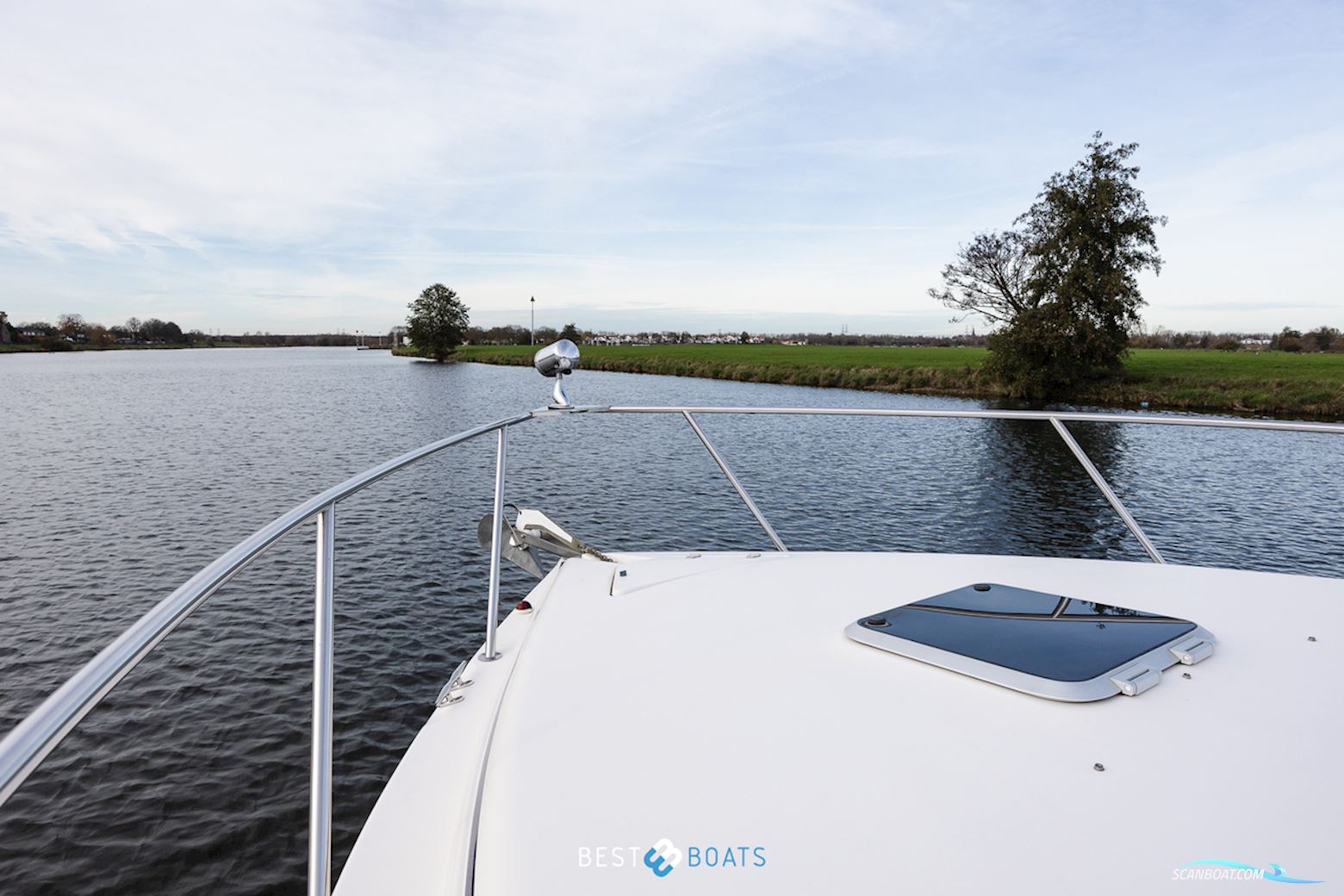 Rinker 342 Fiesta Vee