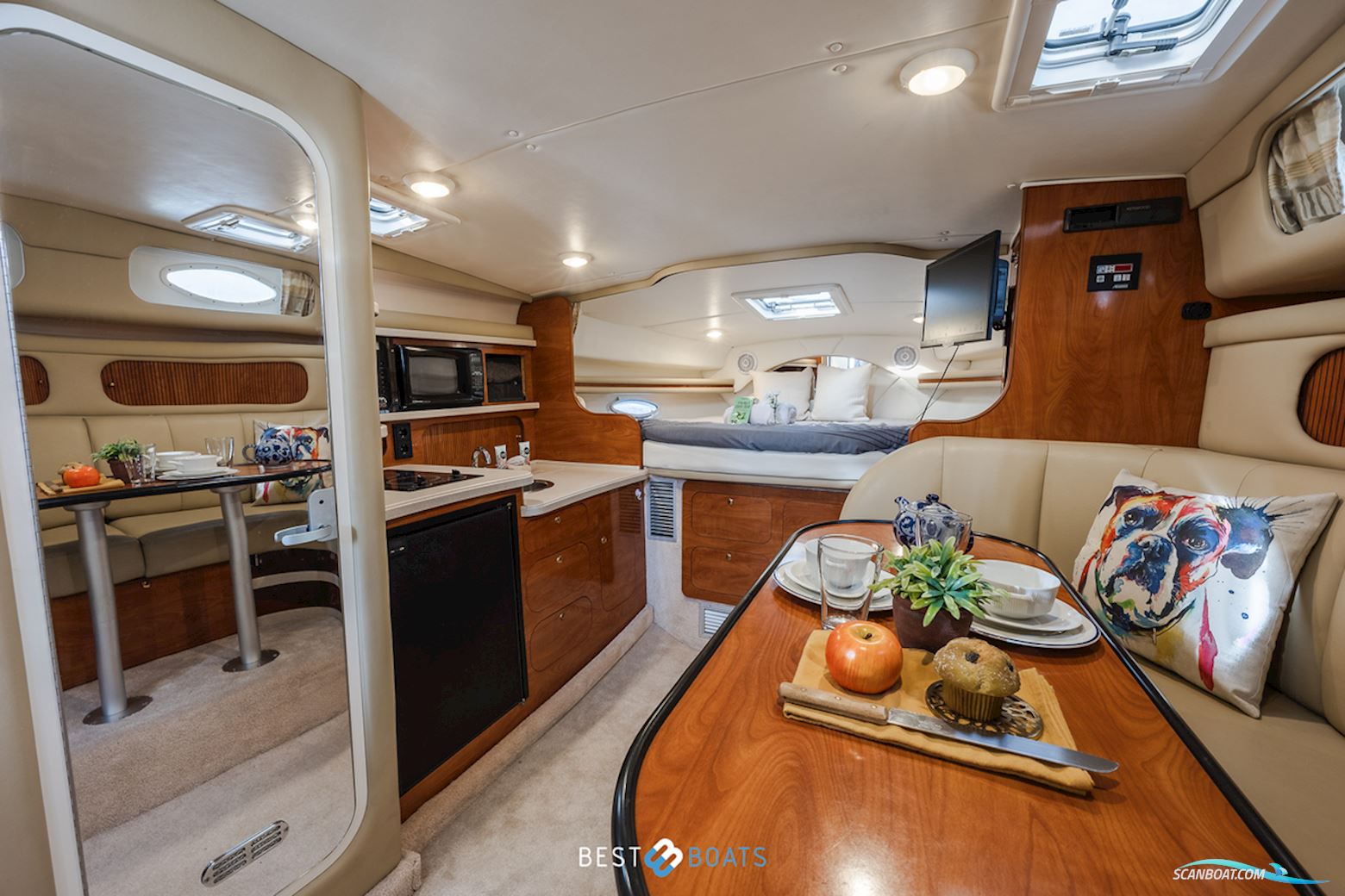 Rinker 342 Fiesta Vee
