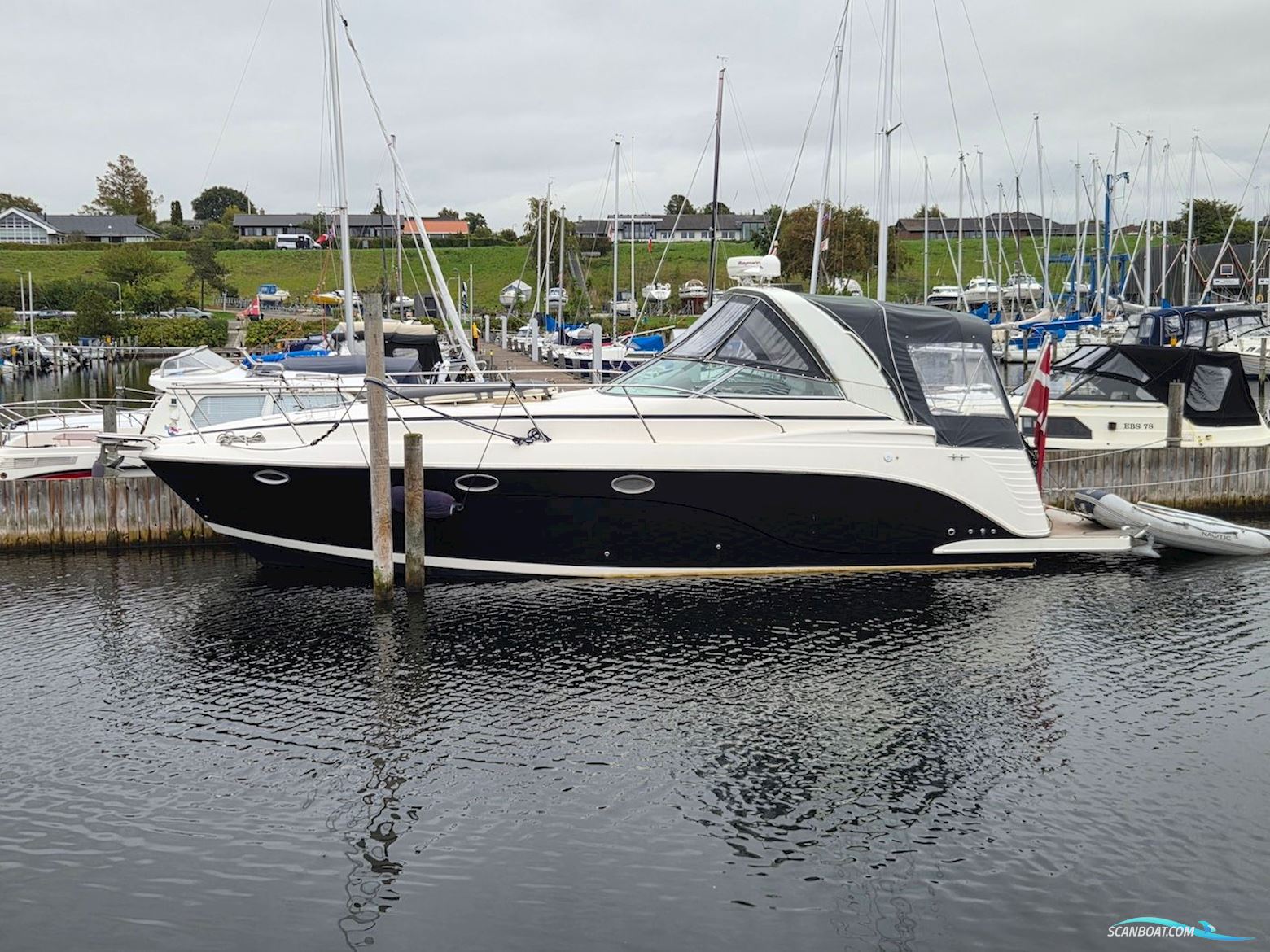 Rinker 360 Fiesta Vee Motorbåd 2005, med Volvo Penta motor, Danmark