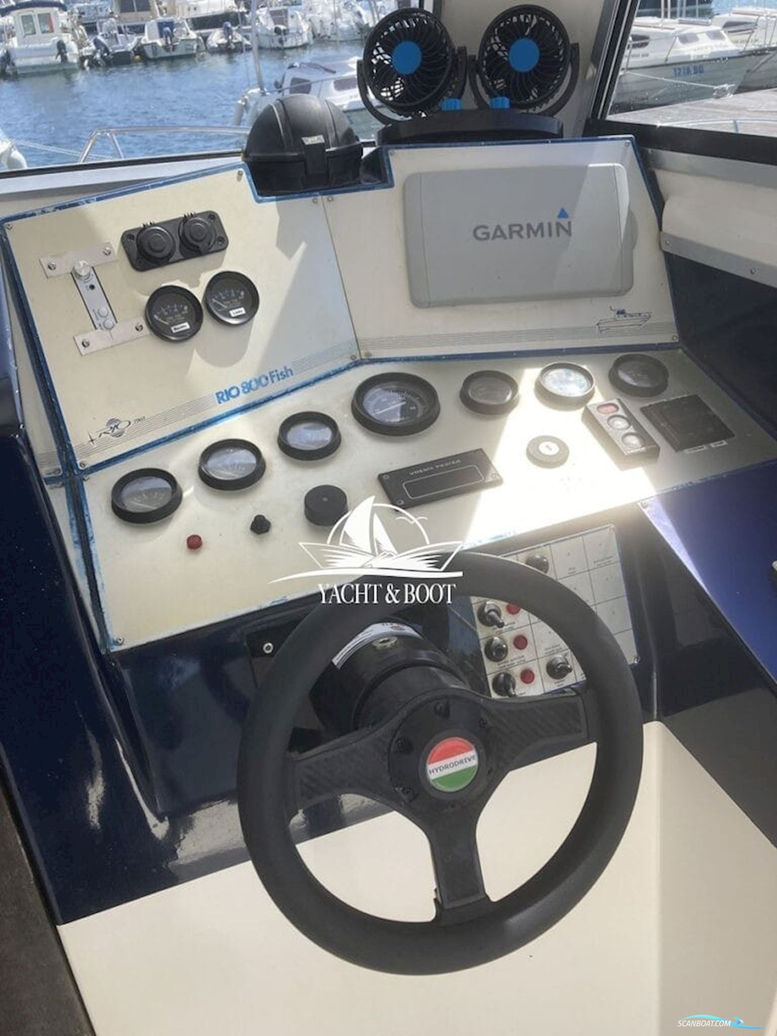 Rio 800 Cabin Fish
