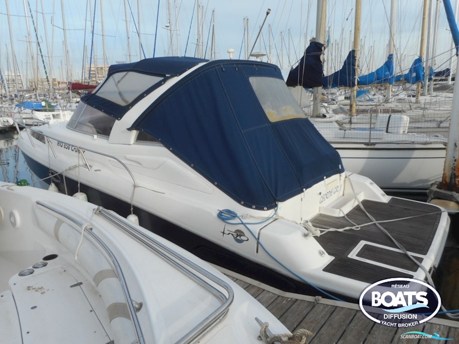 Rio Yachts Rio 850 Cruiser Motorbåd 2004, med Volvo AD31P motor, Frankrig