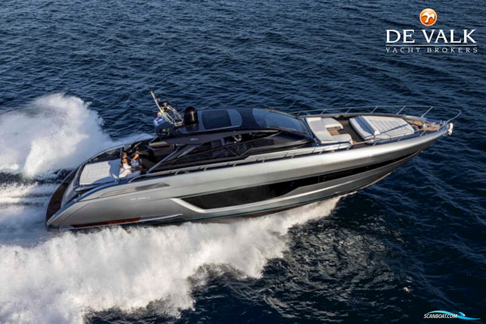 Riva 68' Diable Motorbåd 2024, med Man V12 motor, Italien