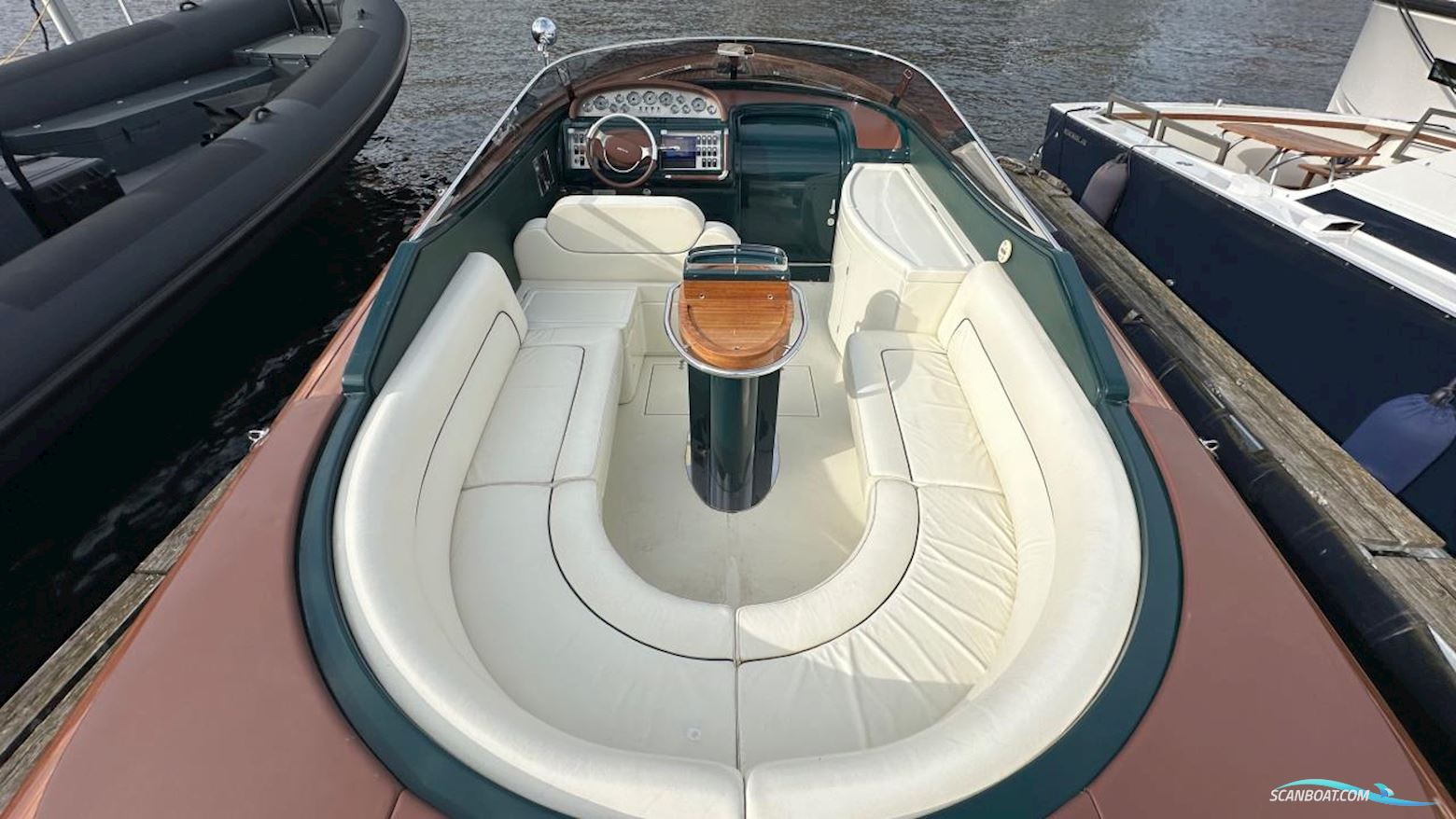 Riva AQUA 33
