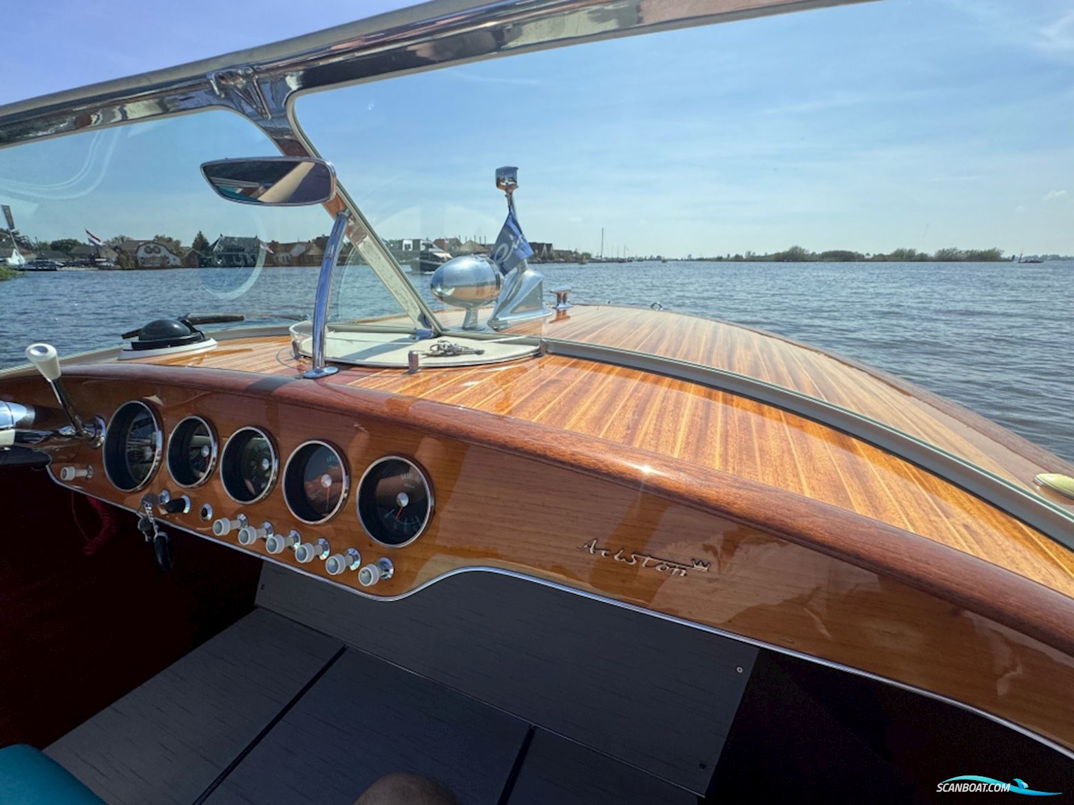 Riva Ariston Motorbåd 1965, med Chris Craft motor, Holland