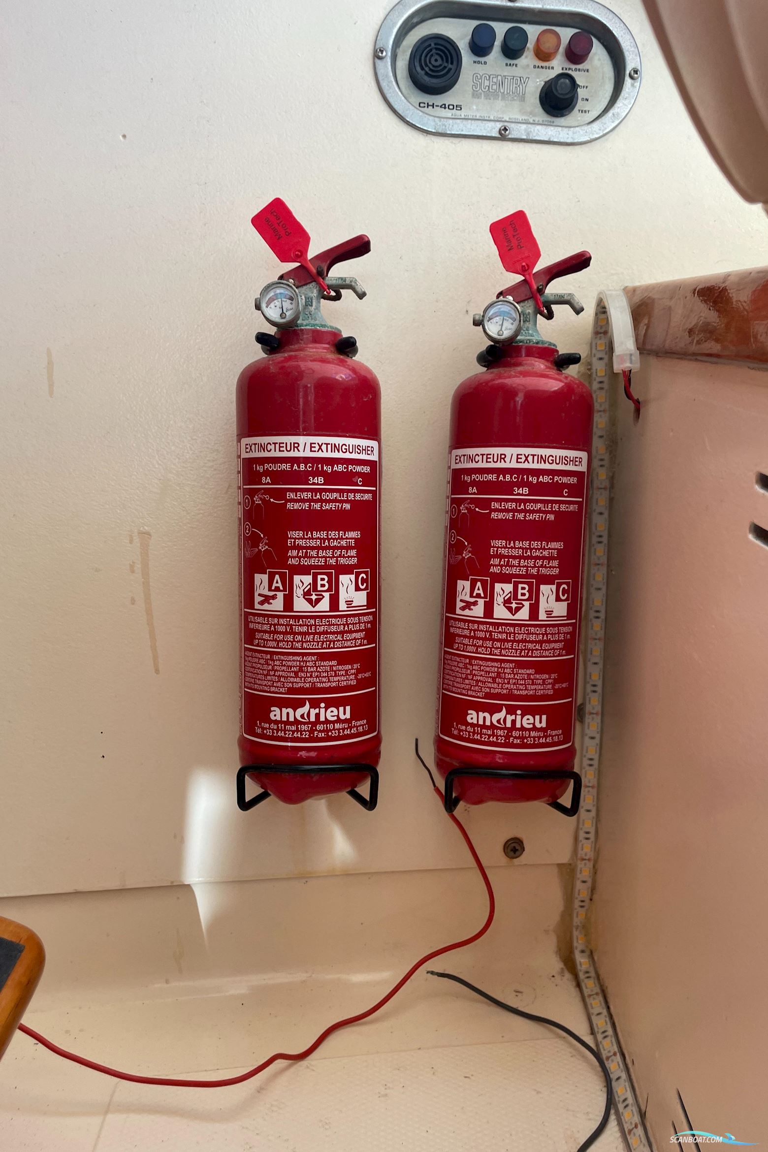 Riva Betram Sport Fish 25