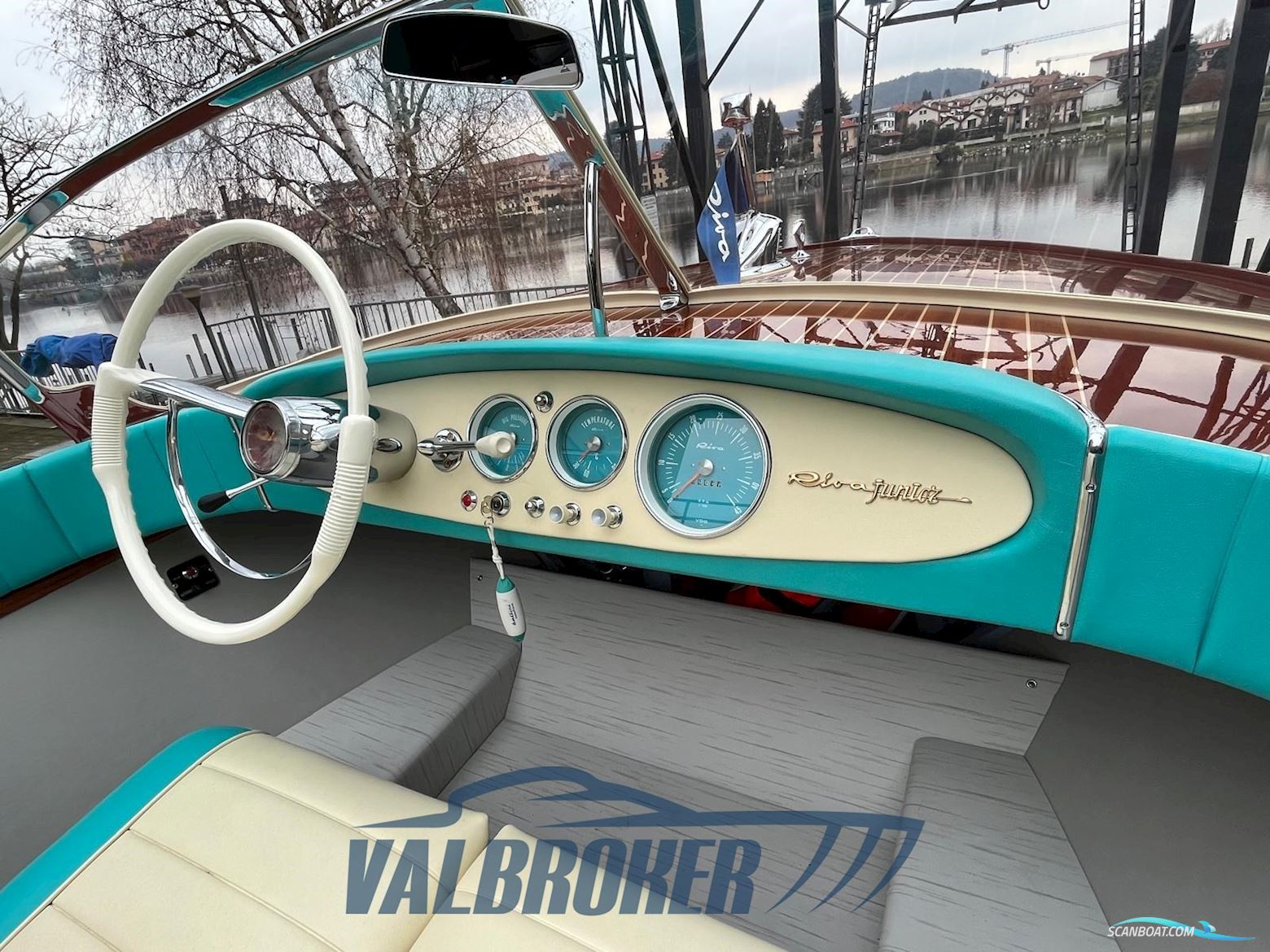 Riva JUNIOR