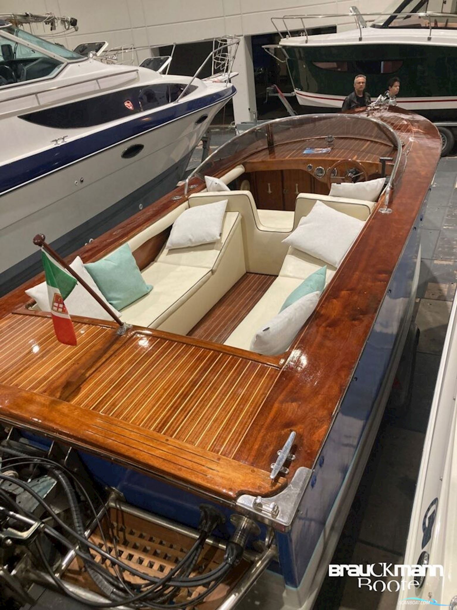 Riva Modell Motorbåd 1990, med Evinrude Outboard Motors motor, Tyskland