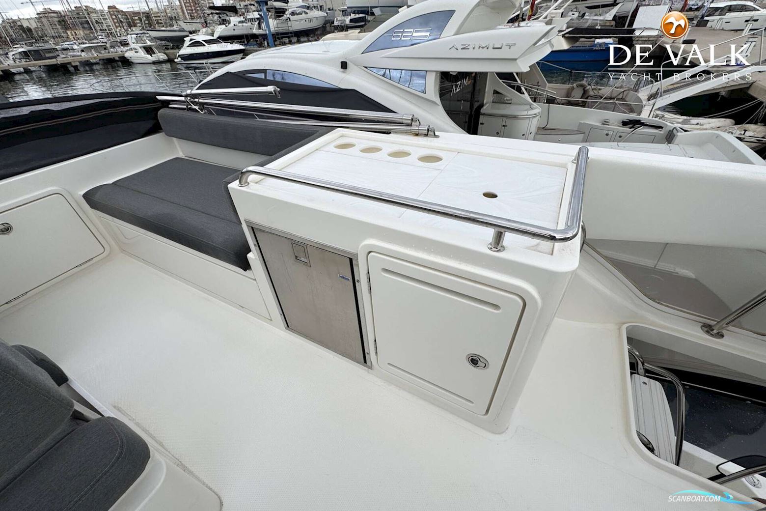 Riviera 39 Open Flybridge