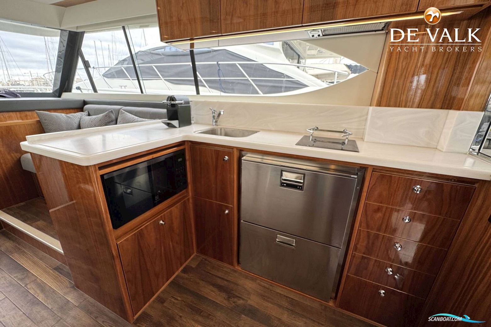 Riviera 39 Open Flybridge