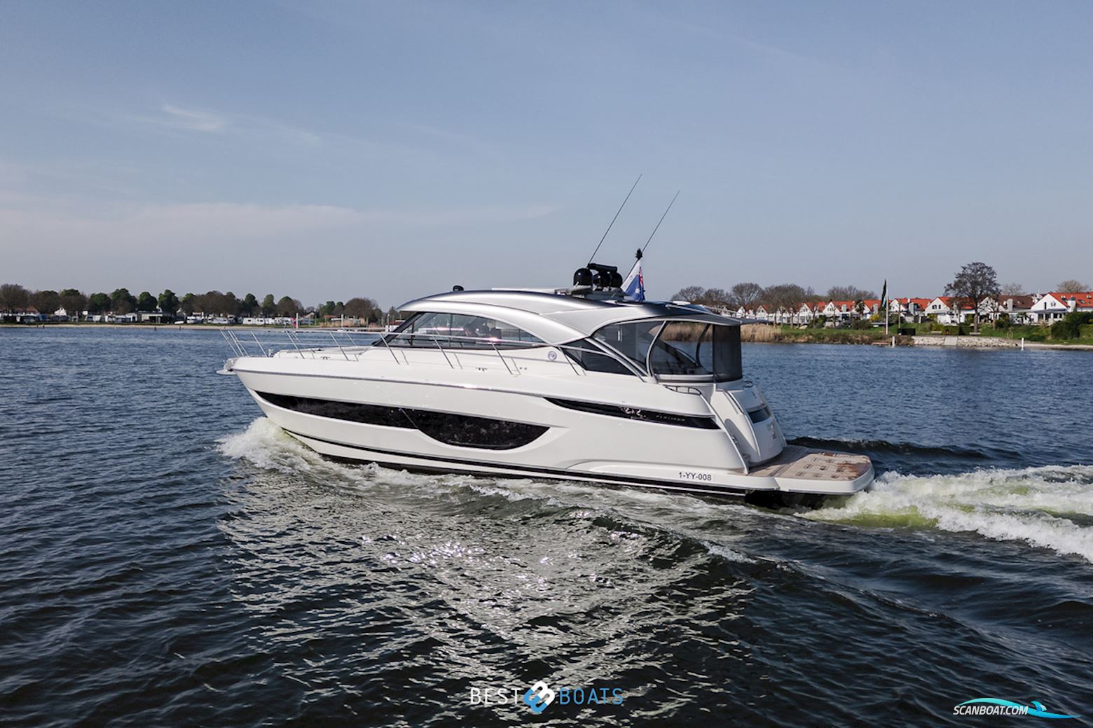 Riviera 4600 SPORT YACHT-PLATINUM EDITION