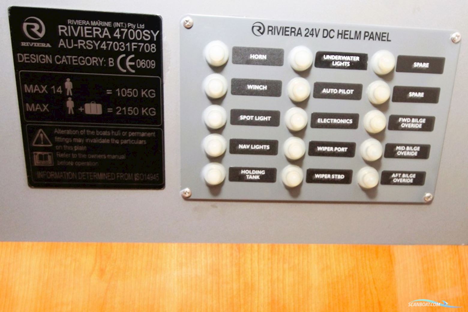 Rivièra 4700 Sport Yacht