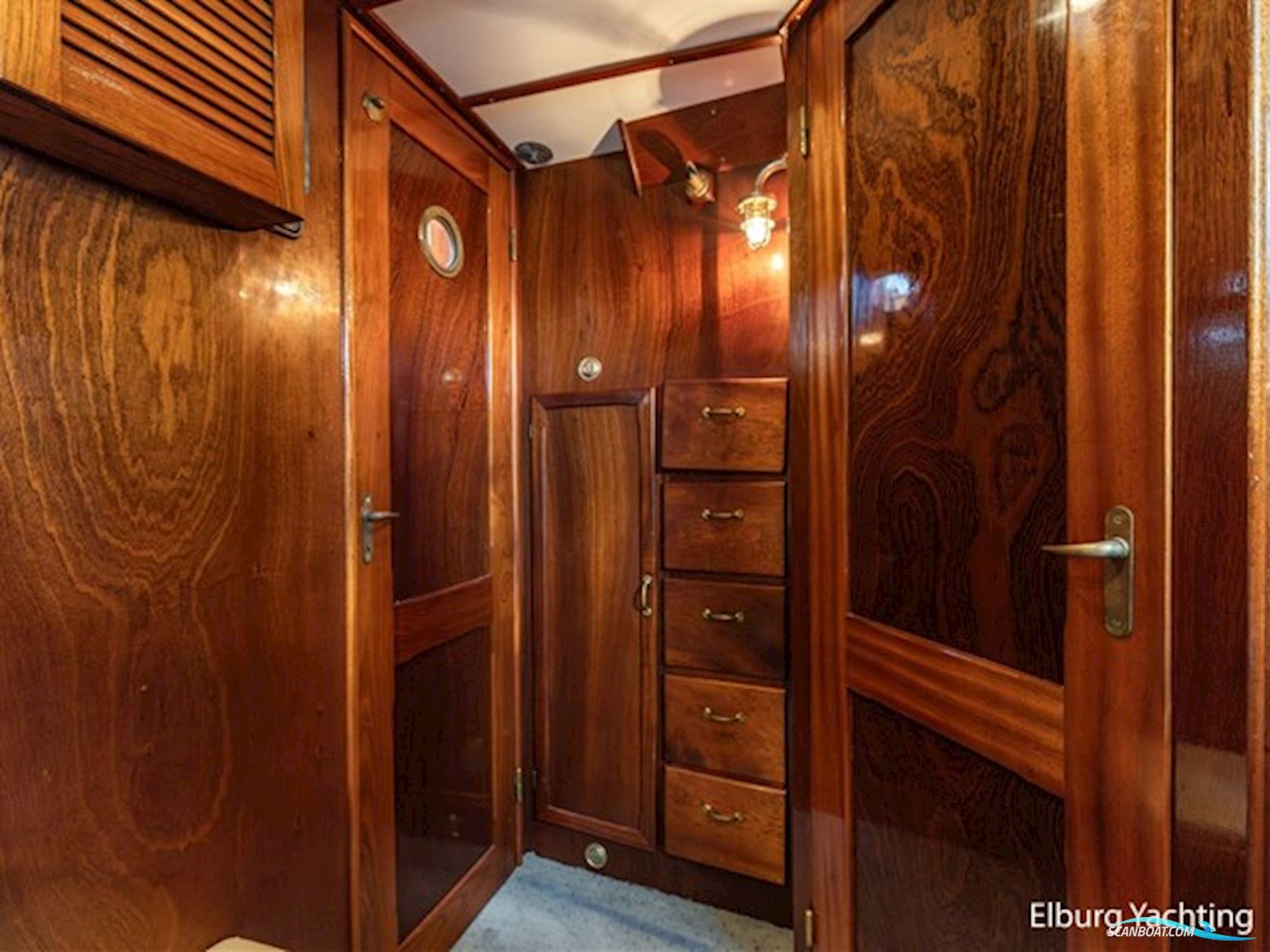 Robbenjager 16.71 - Pegasus II 