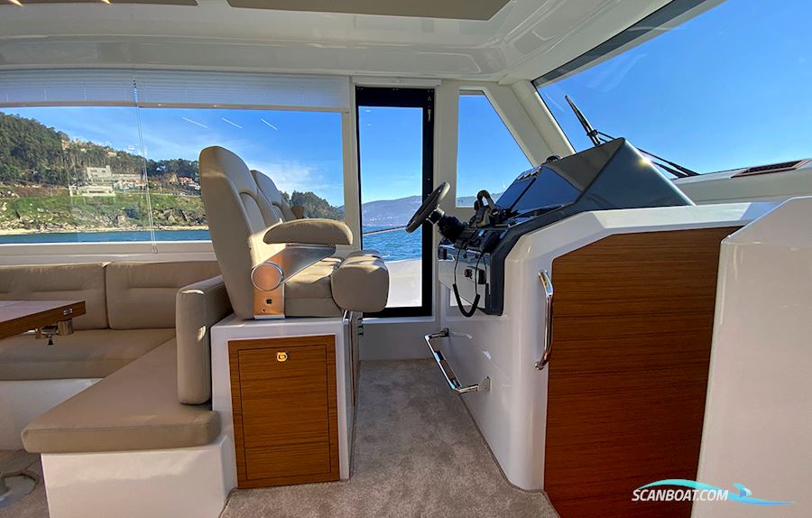 Rodman 1290 Evolution Flybridge