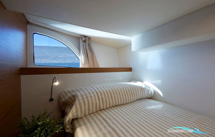 Rodman 1290 Evolution Flybridge