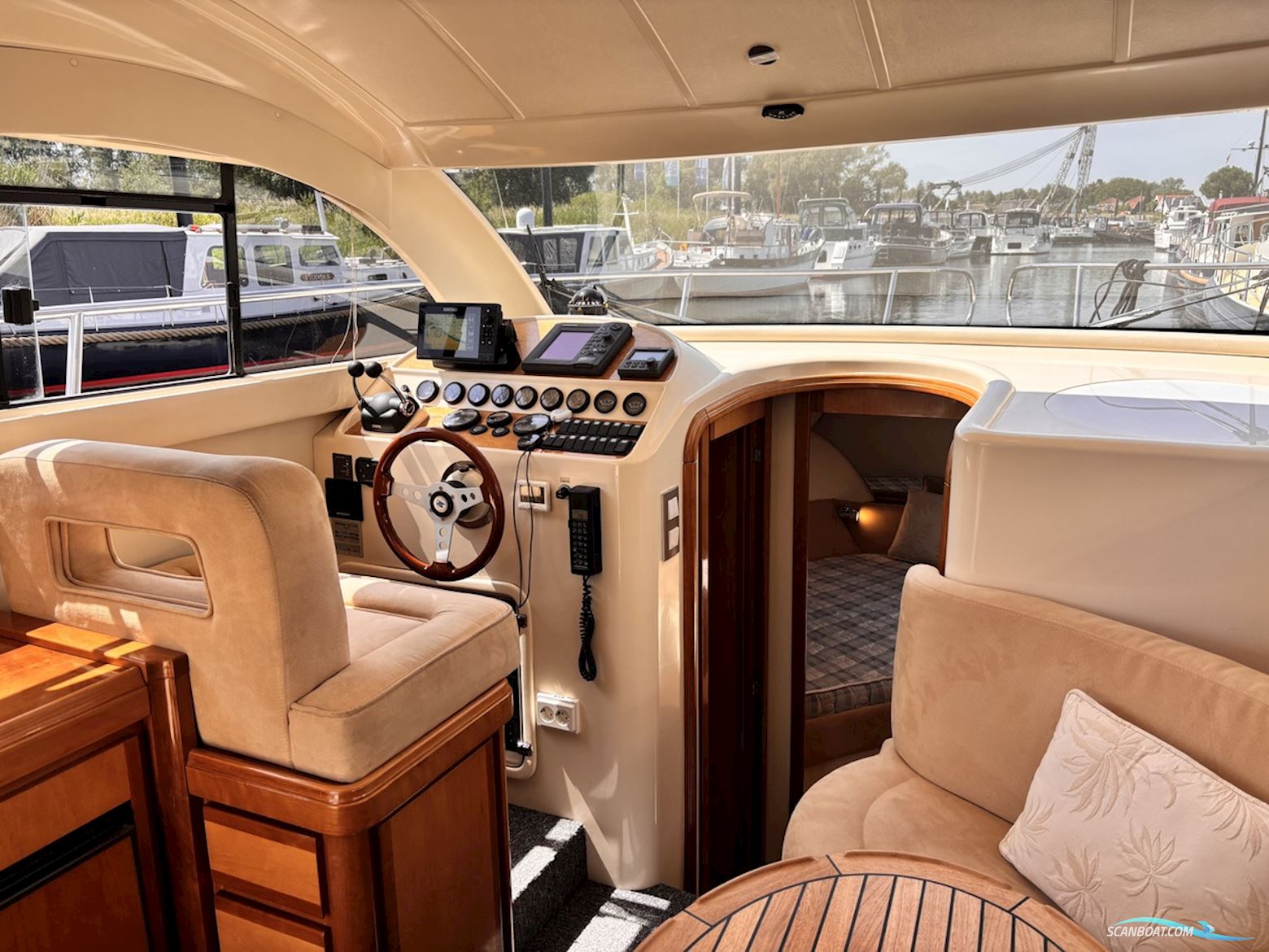 Rodman 30 Cruiser Flybridge
