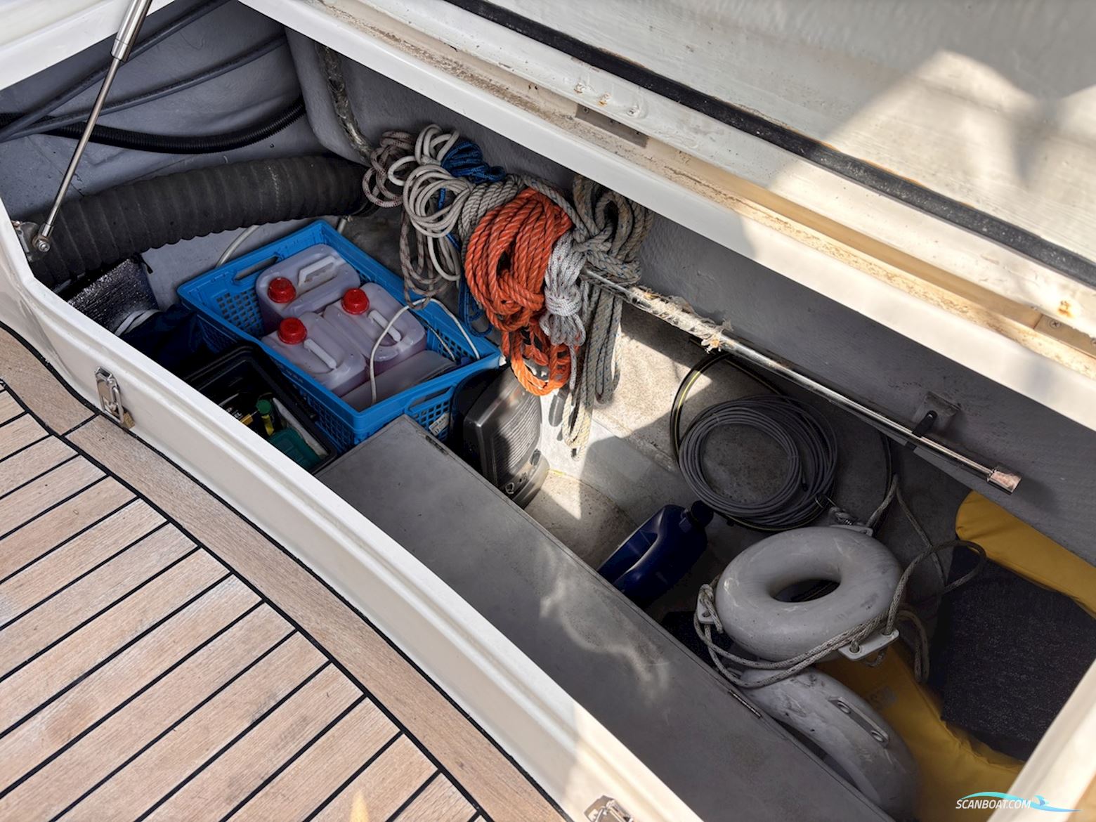 Rodman 30 Cruiser Flybridge