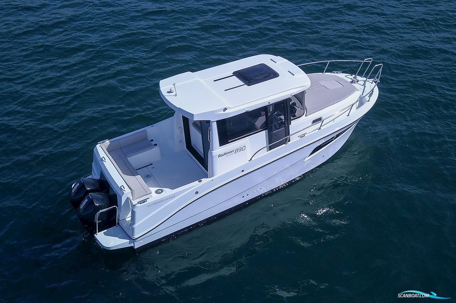 Rodman 890 Ventura