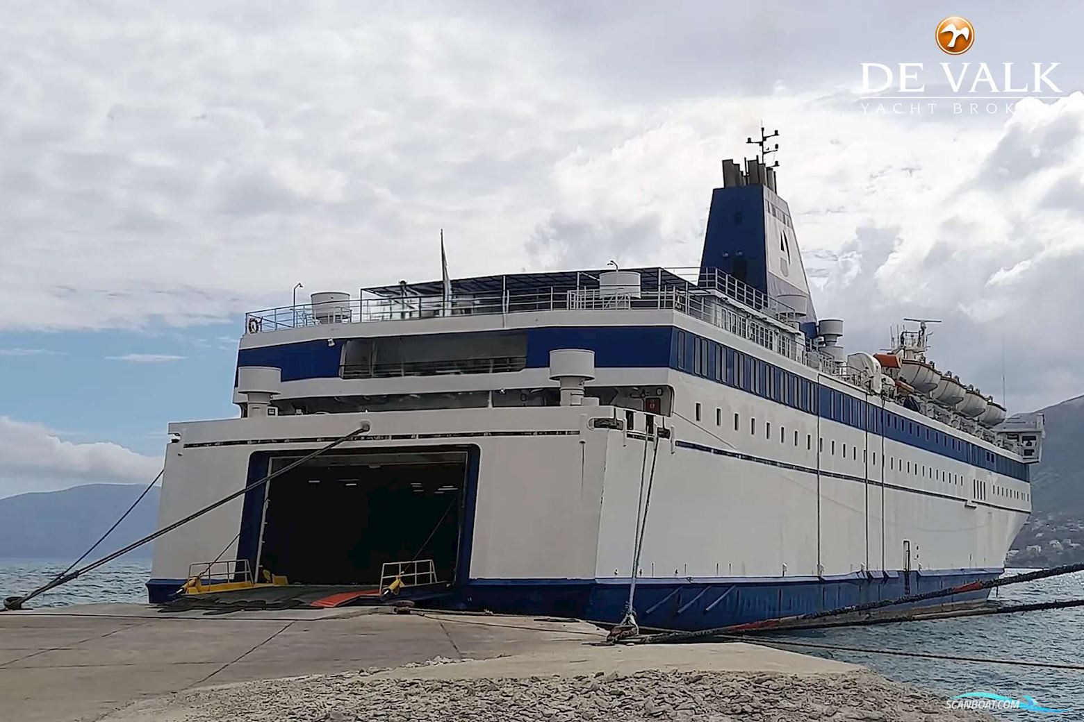 RO/RO PAX DOUBLE ENDED FERRY 128 M
