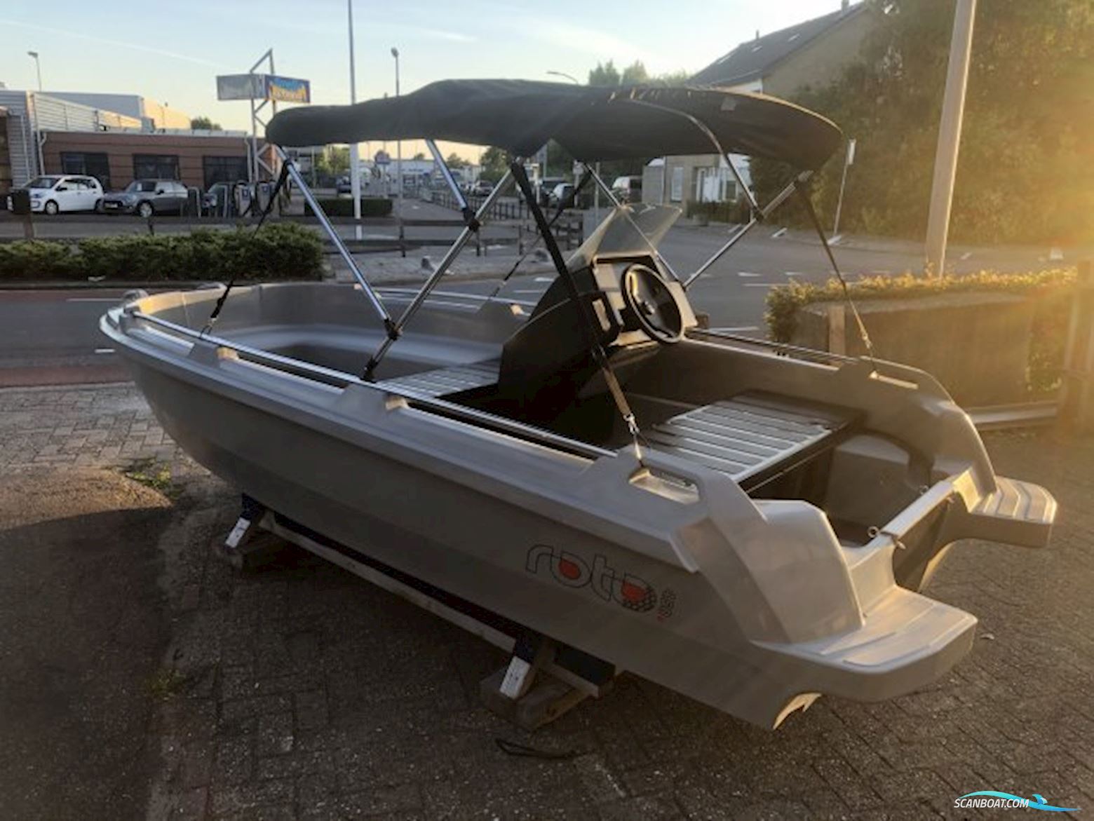 Roto / River 450 s / 460 Motorbåd 2023, Holland