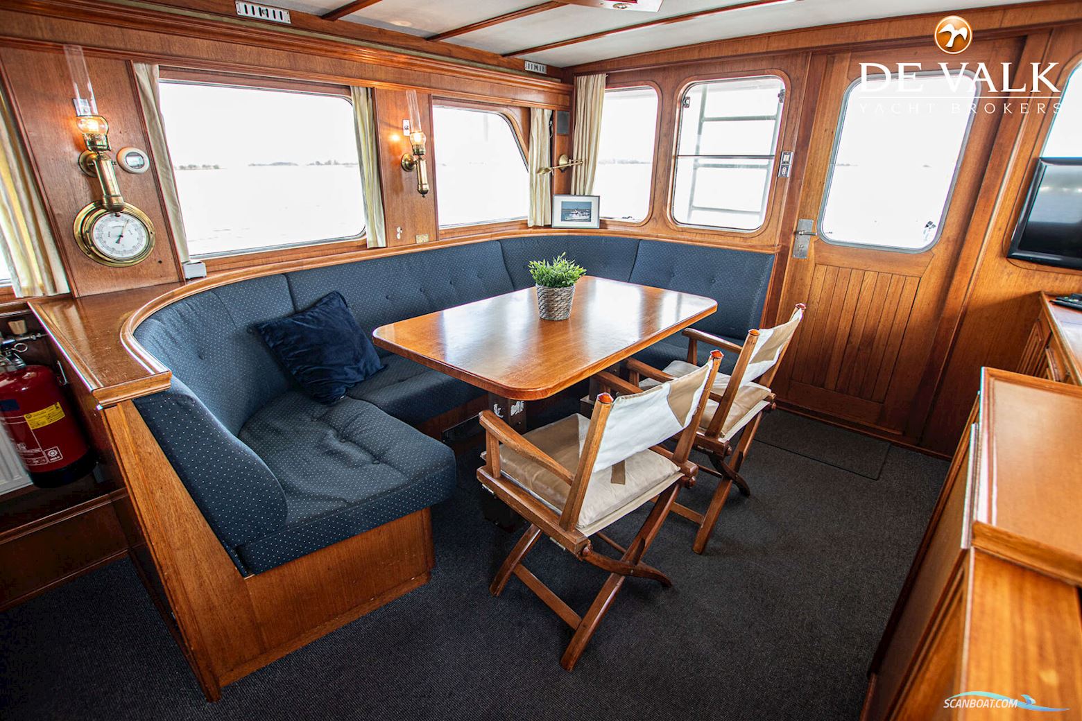 Round Bilged Motor Kotter