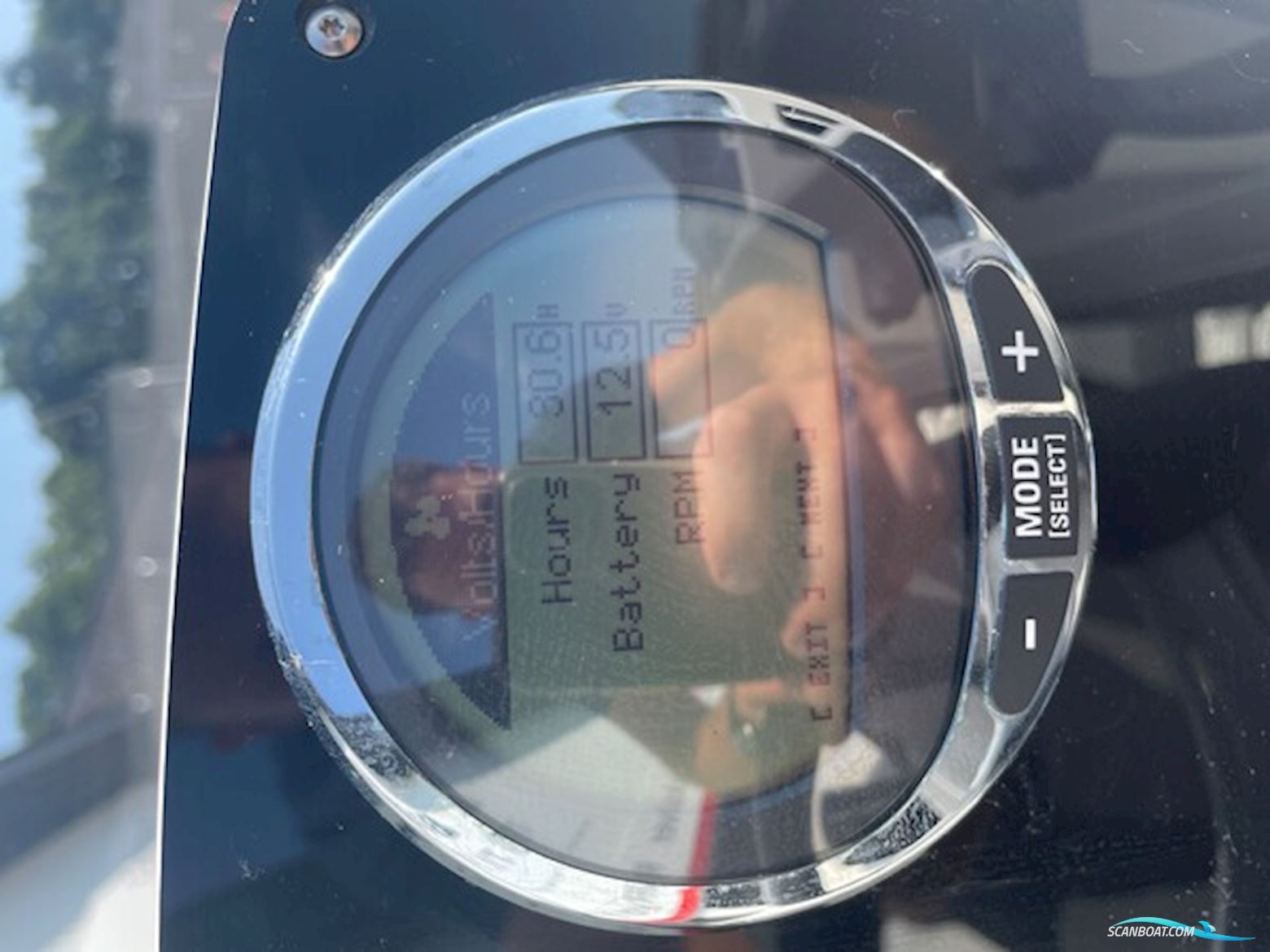 RYDS 630 MID-C med Mercury F115 CT ELPT EFI