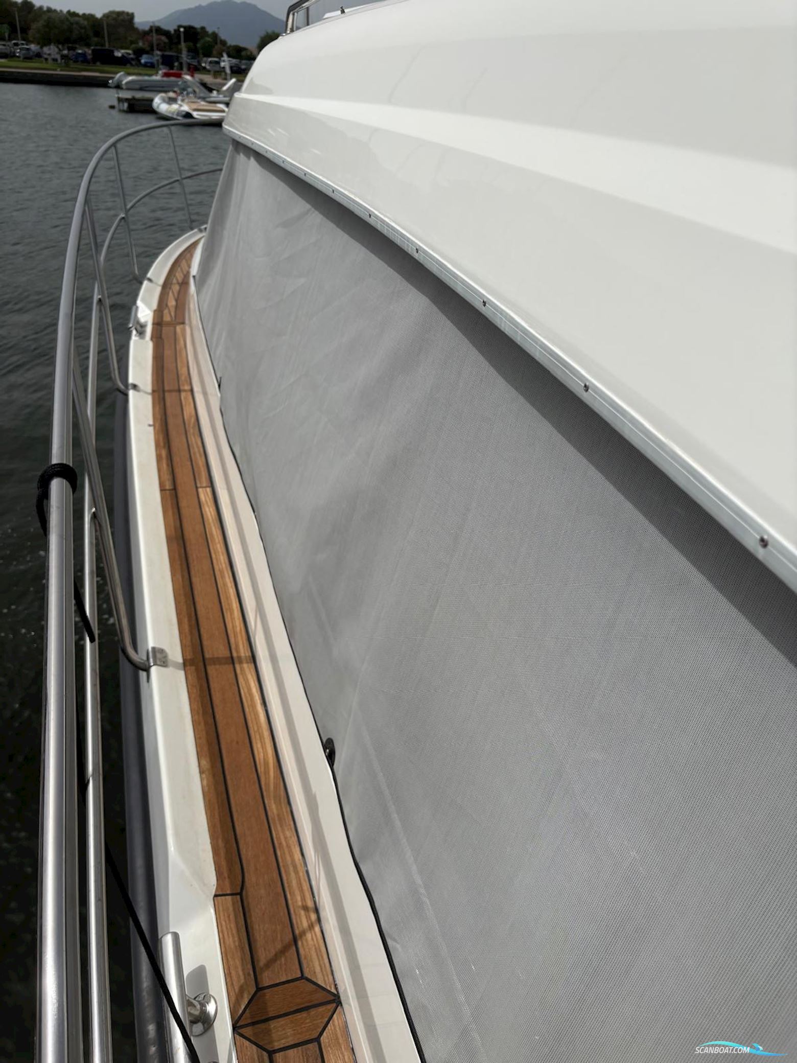 Saga 390