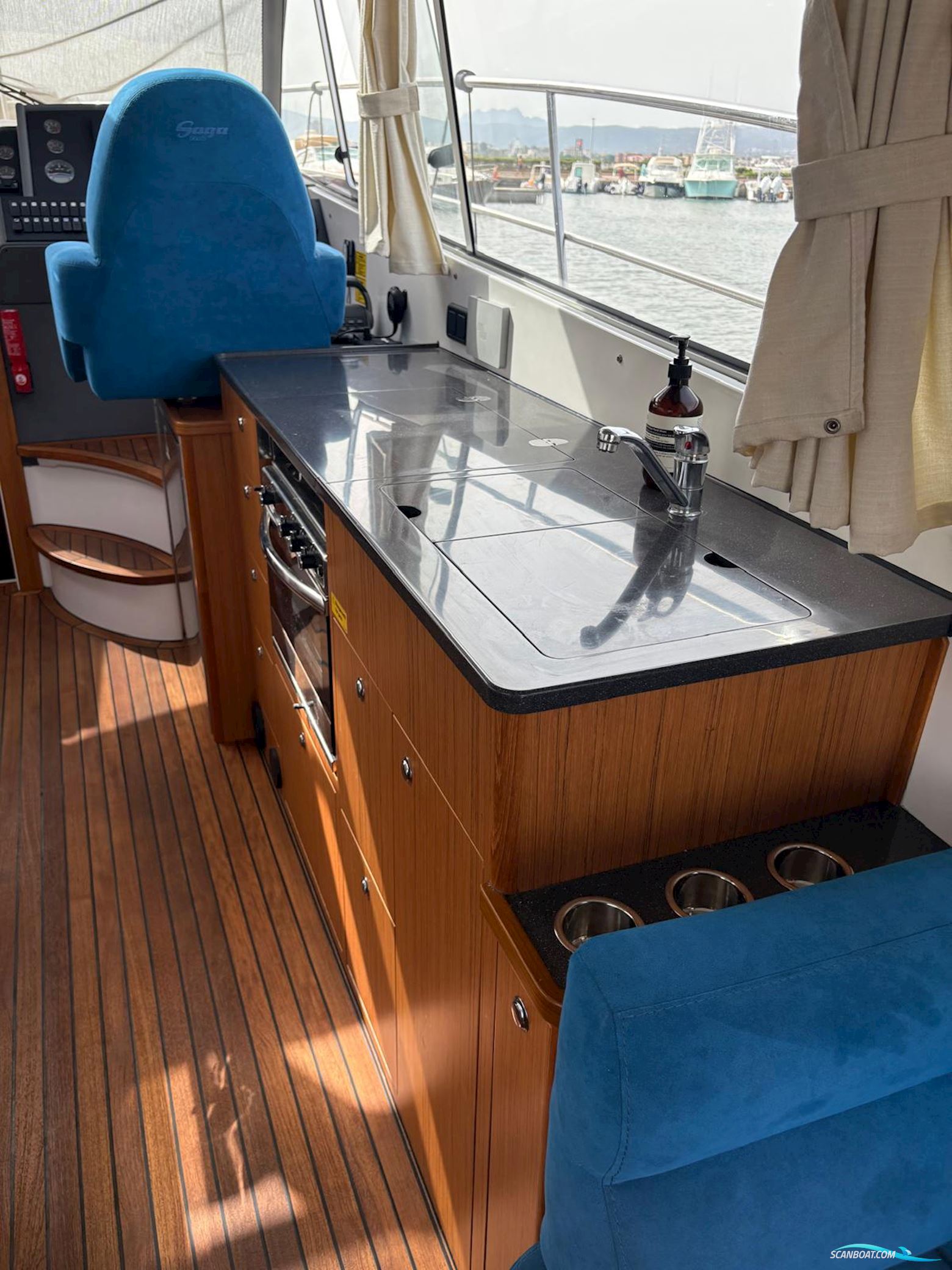 Saga 390