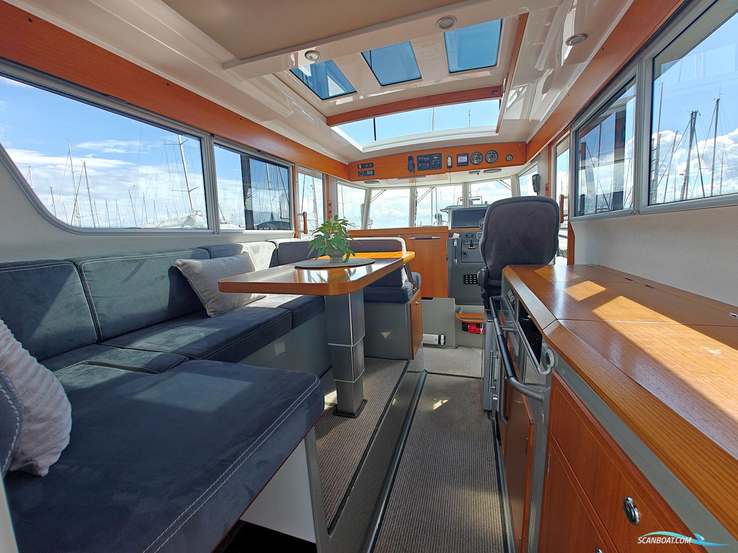 Sargo 33 Explorer