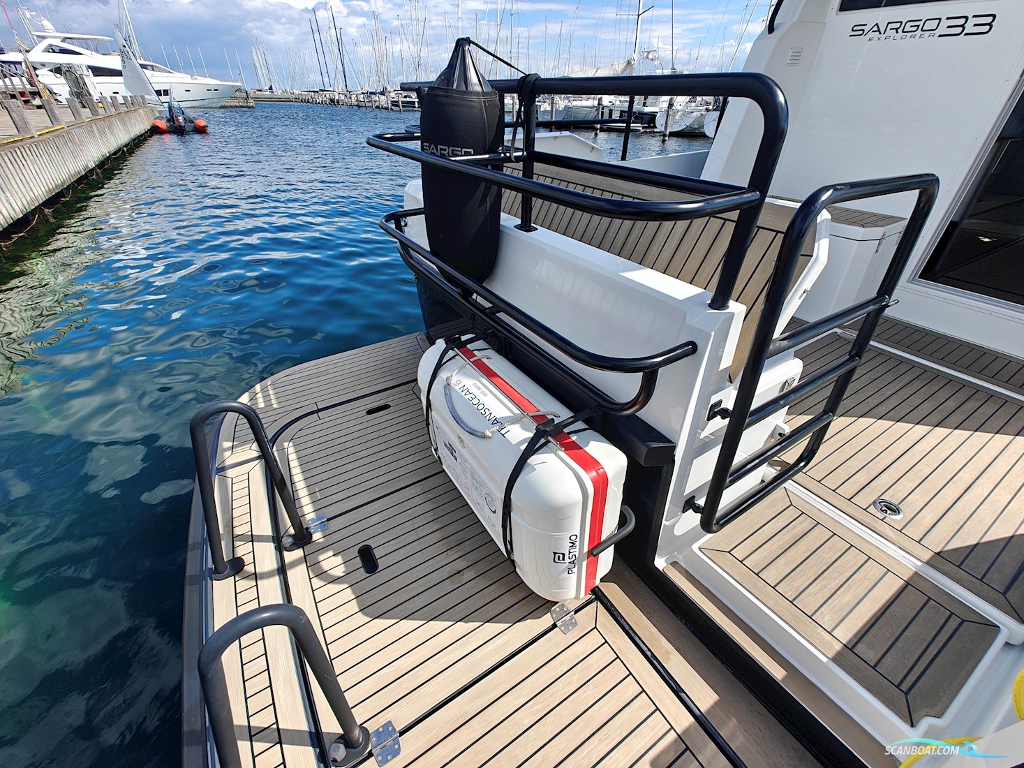 Sargo 33 Explorer