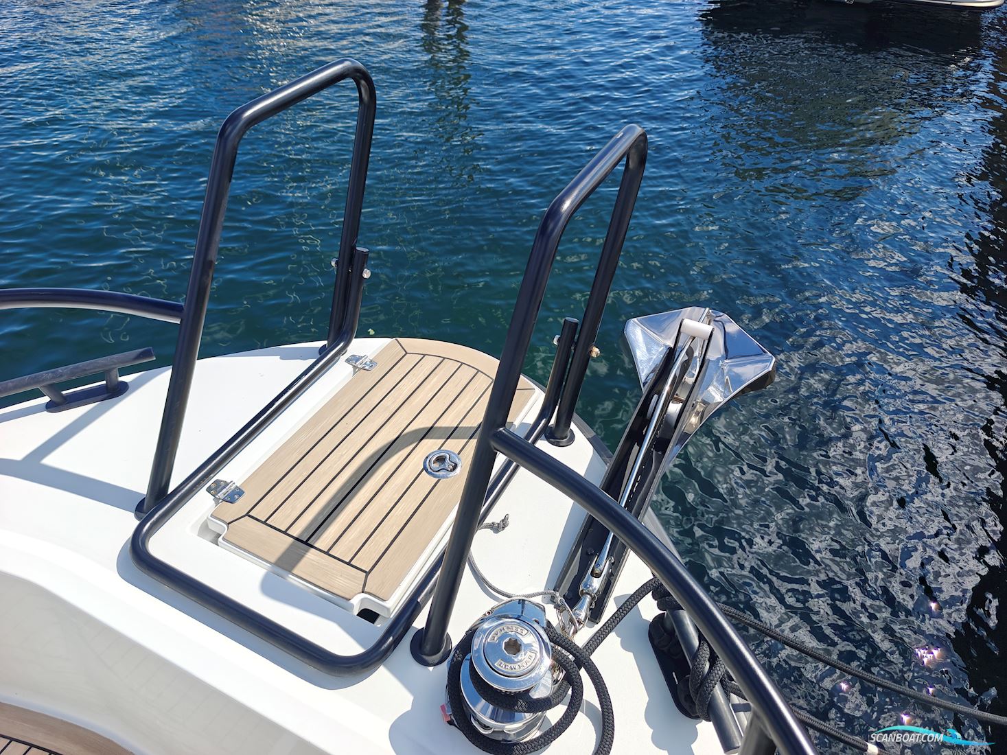 Sargo 33 Explorer