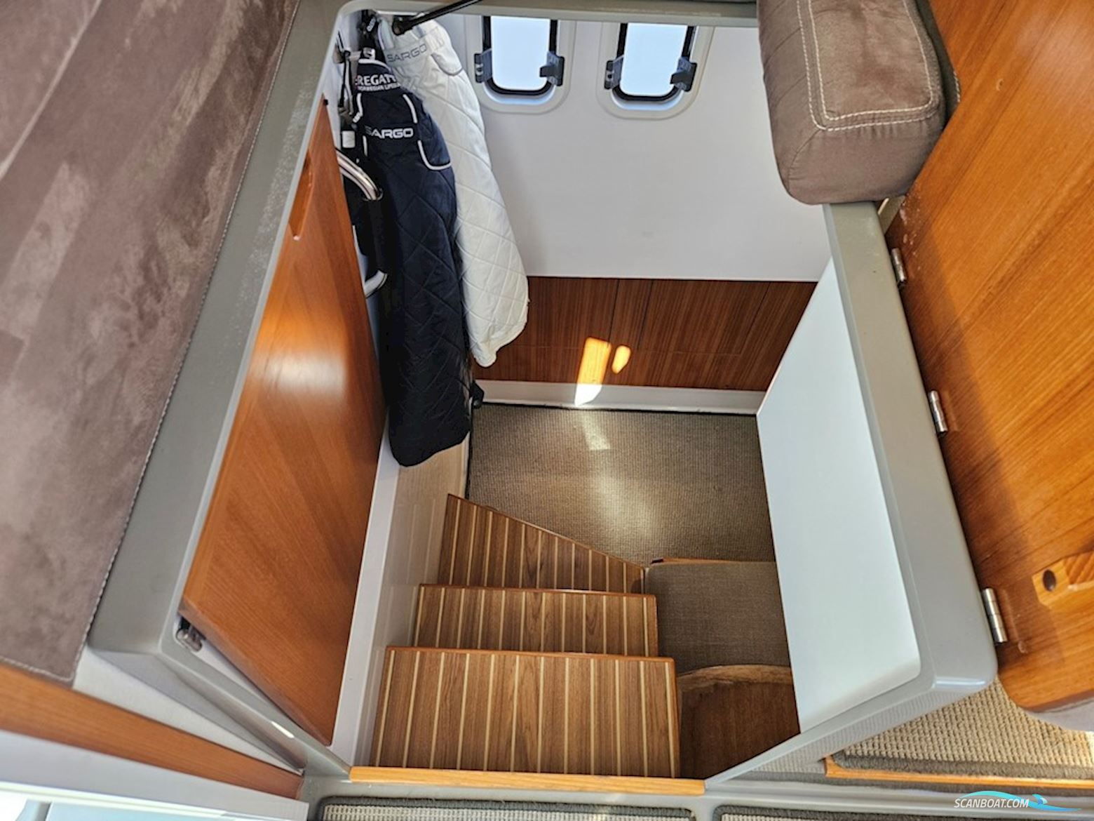 Sargo 33 Explorer
