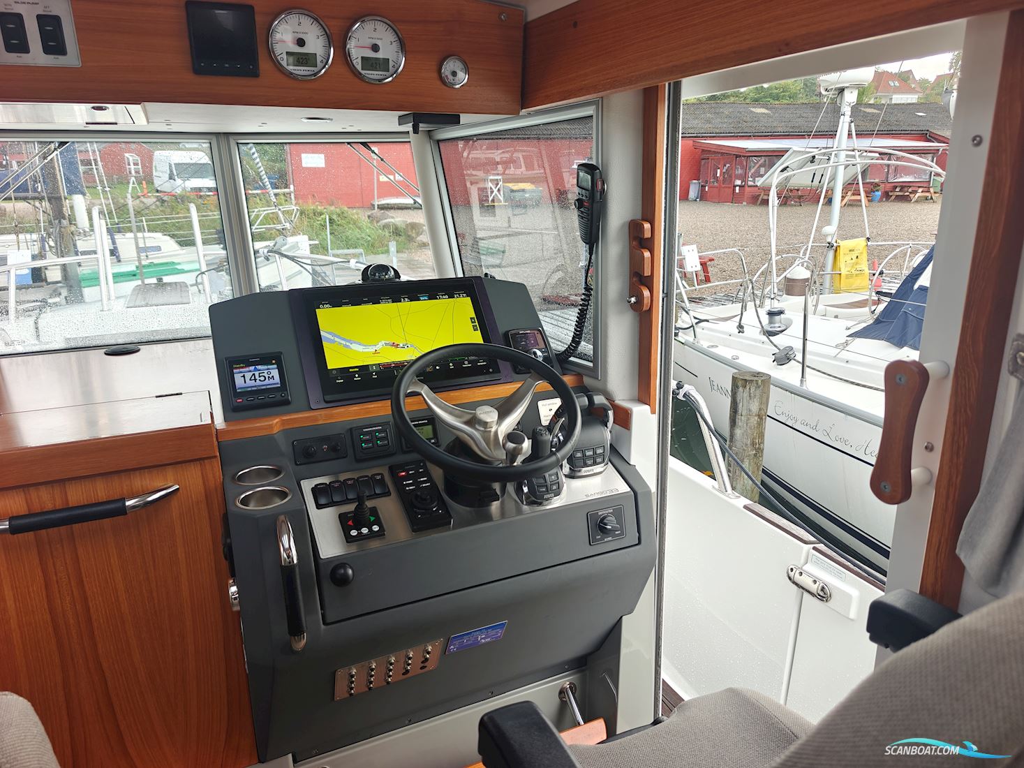 Sargo 33